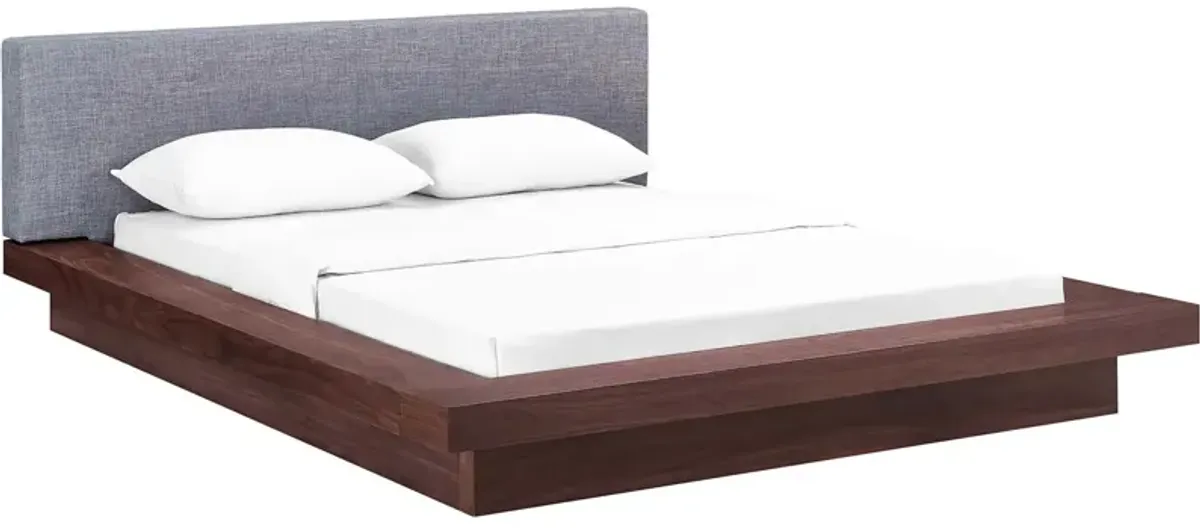 Freja Queen Fabric Platform Bed