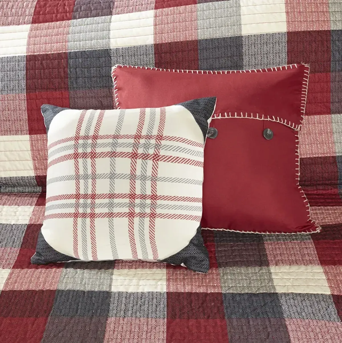 Madison Park Ridge Red 6 Piece Printed Herringbone Quilt Set with Throw Pillows