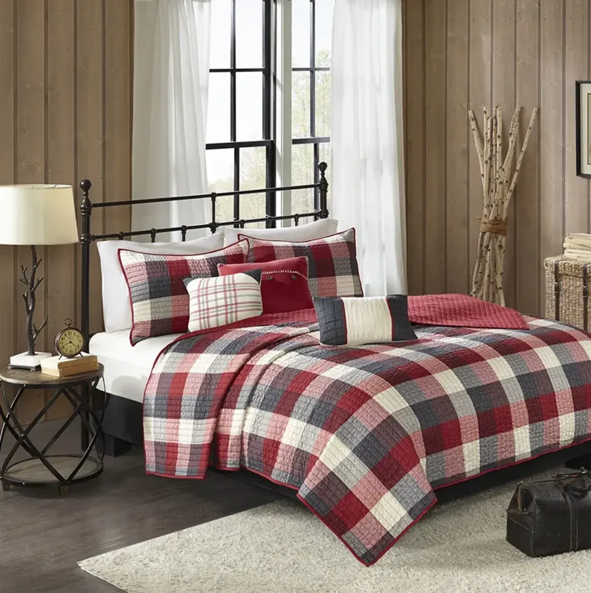 Madison Park Ridge Red 6 Piece Printed Herringbone Quilt Set with Throw Pillows