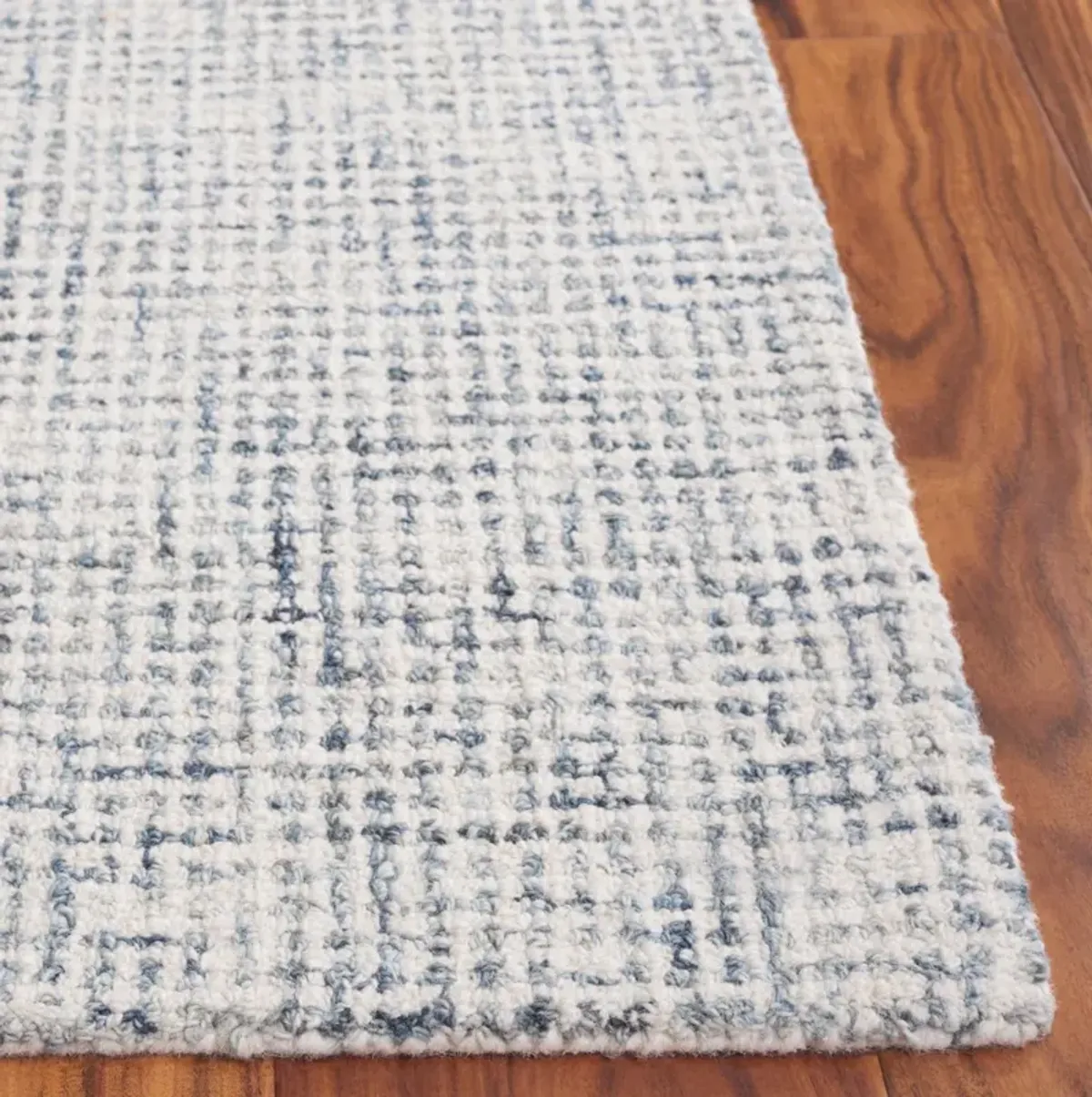 MARTHA STEWART 3366 BLUE  2'-3' x 8' Runner Rug