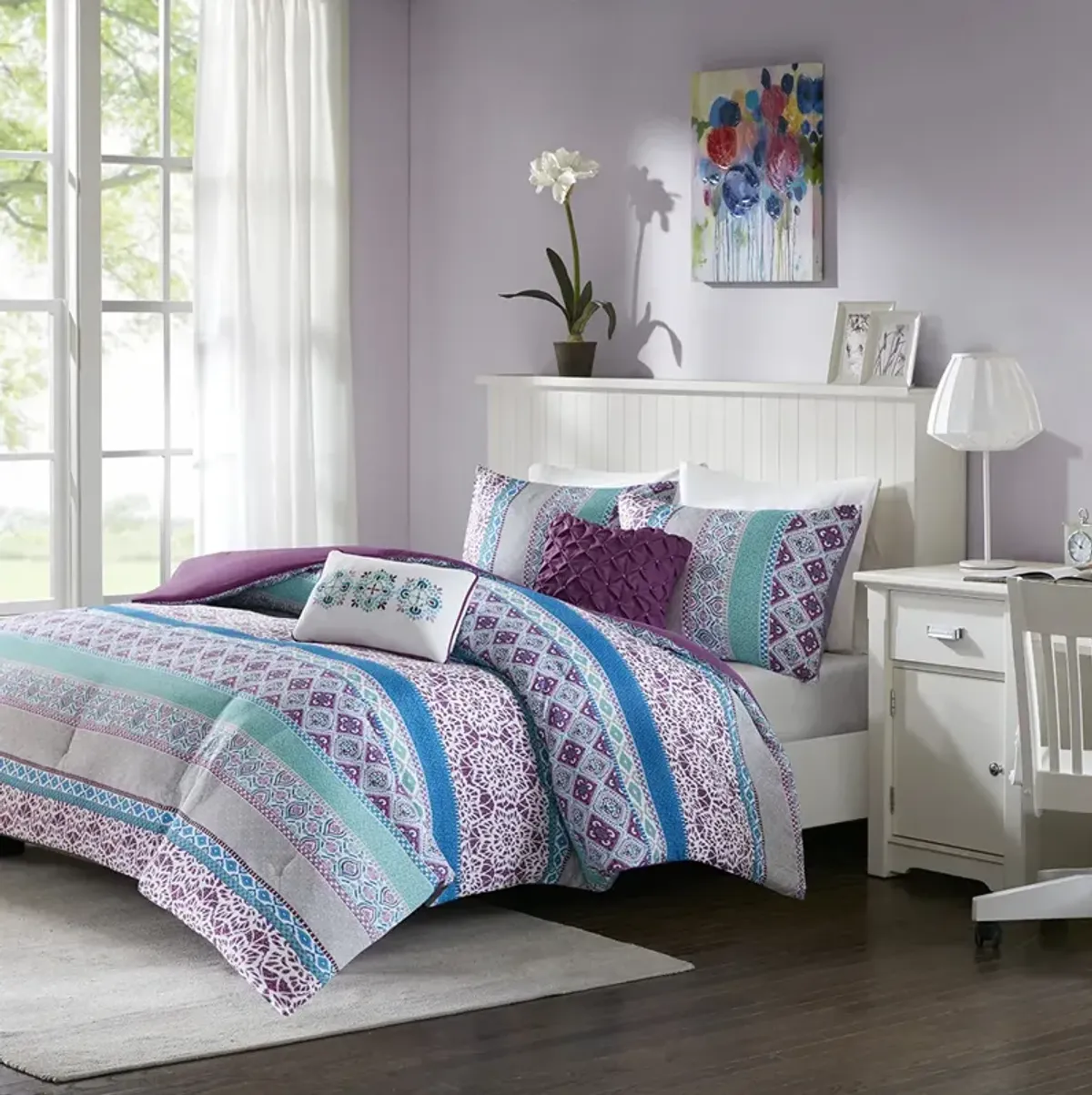 Intelligent Design Joni Purple Comforter Set