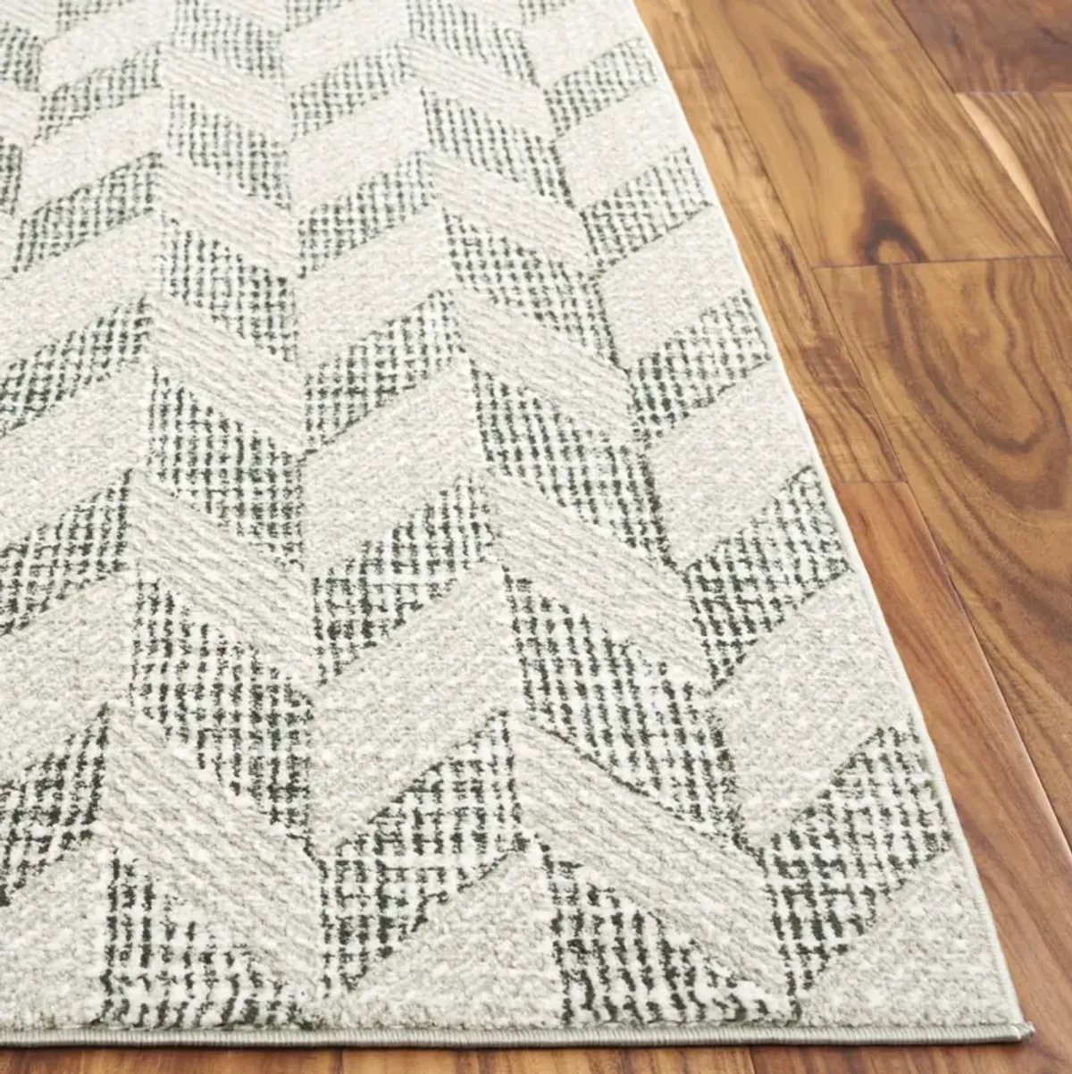 REVIVE 122 SAGE  2'-3' x 8' Runner Rug