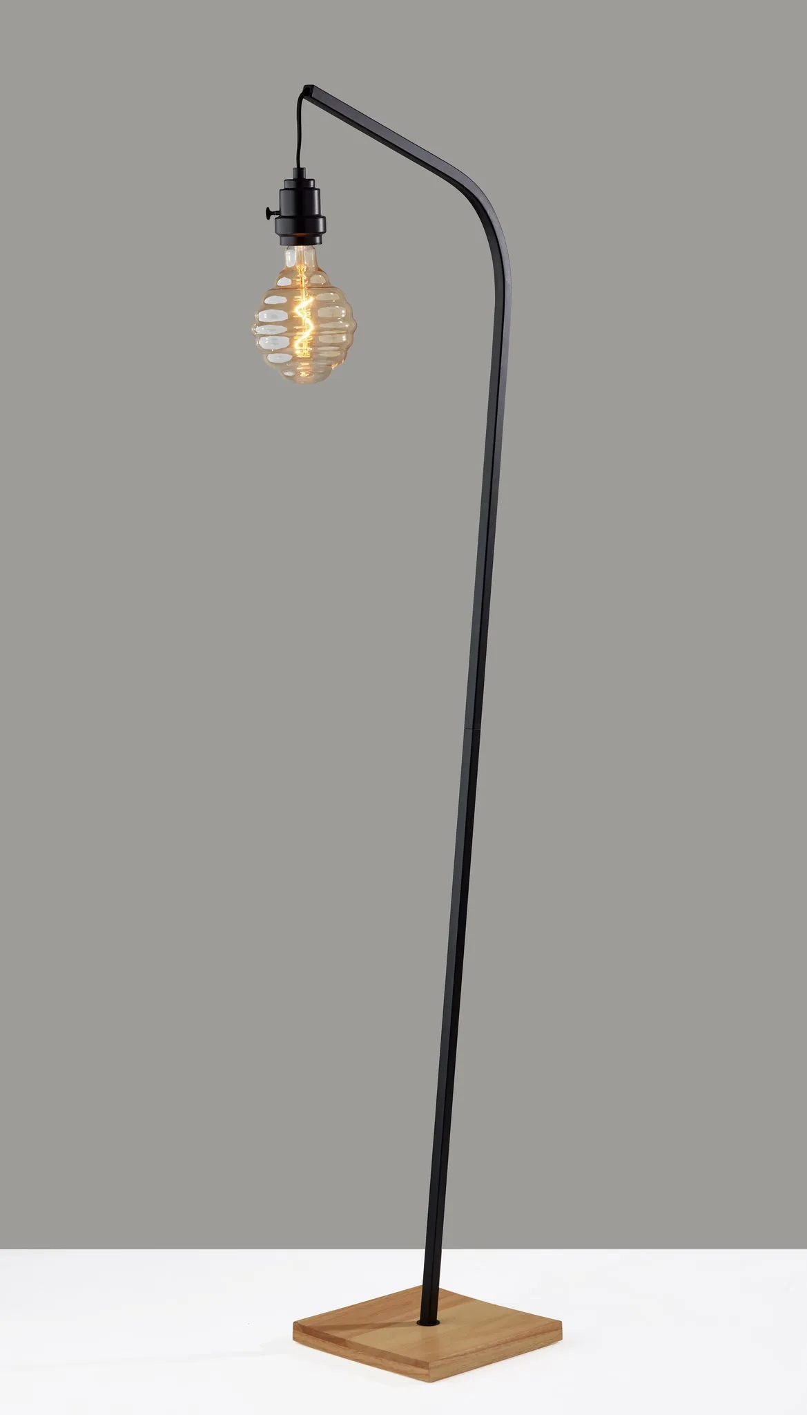 Wren Floor Lamp