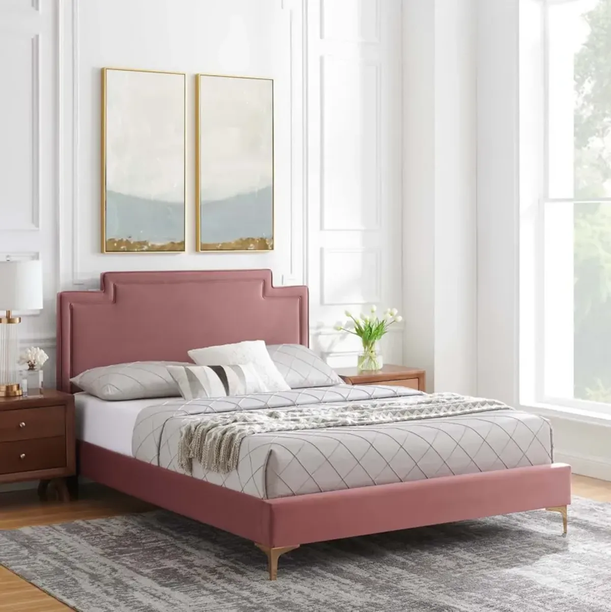 Liva Performance Velvet Queen Bed