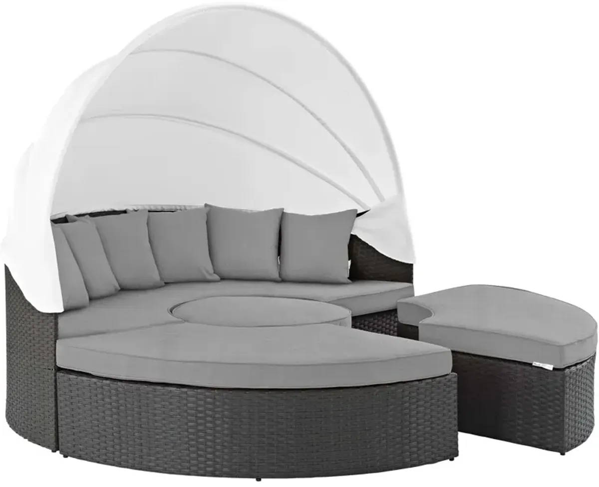 Sojourn Outdoor Patio Sunbrella® Daybed