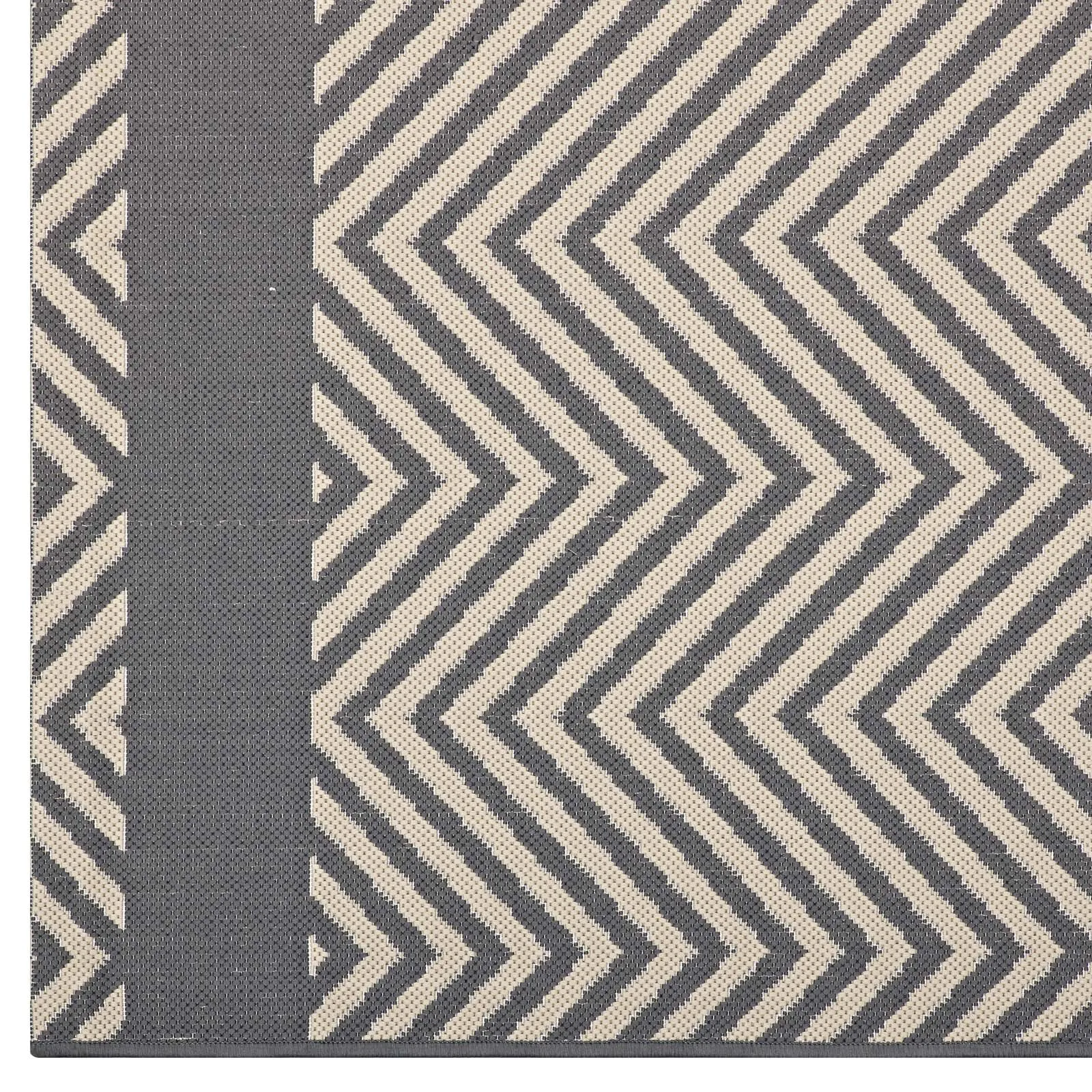 Optica Chevron With End Borders 5x8 Indoor and Outdoor Area Rug