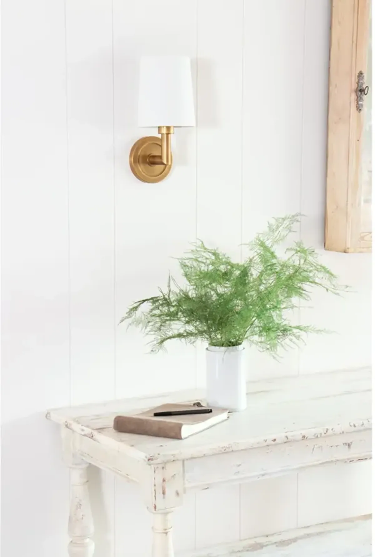 Southern Living Legend Natural Brass Single Sconce