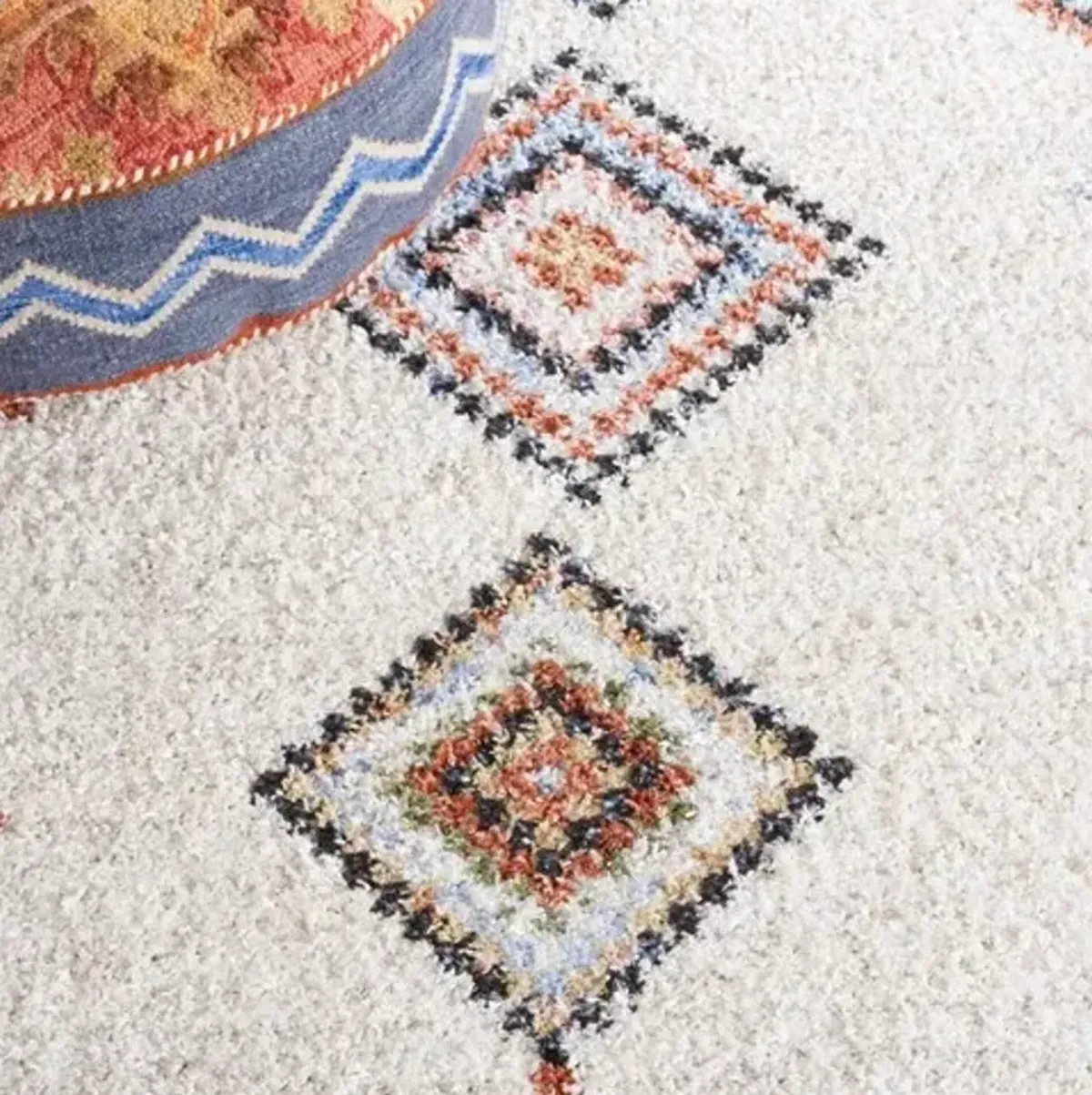CHAPEL 402 Beige  4' X 6' Small Rectangle Rug