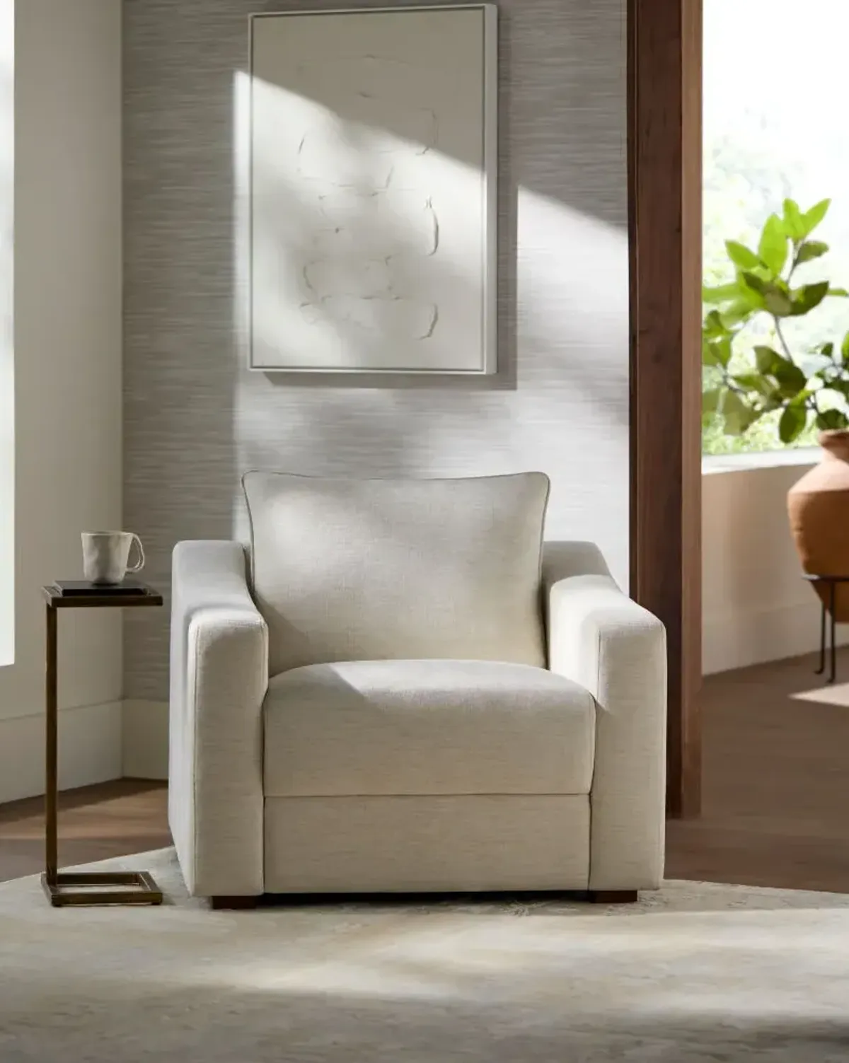 Sutterlin GALN-001 32"H x 35"W x 34"D Accent Chair