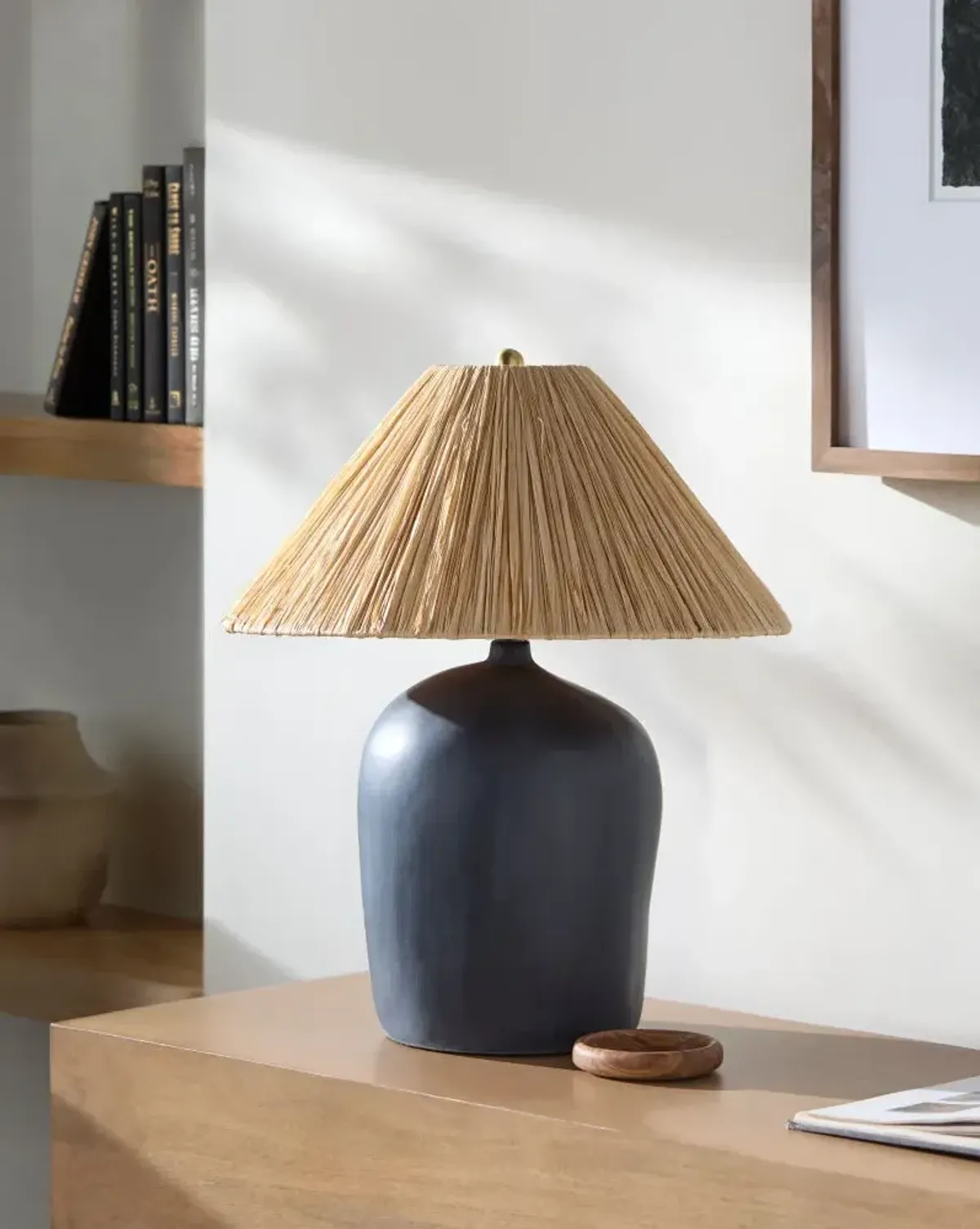 Otahu OTH-019 20"H x 17"W x 17"D Accent Table Lamp