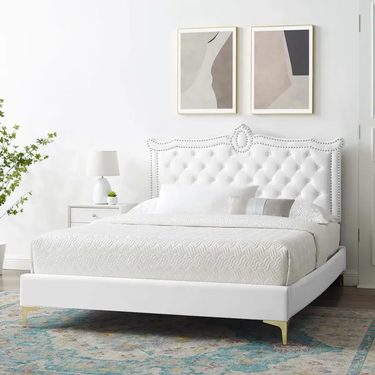 Clara Performance Velvet Queen Platform Bed