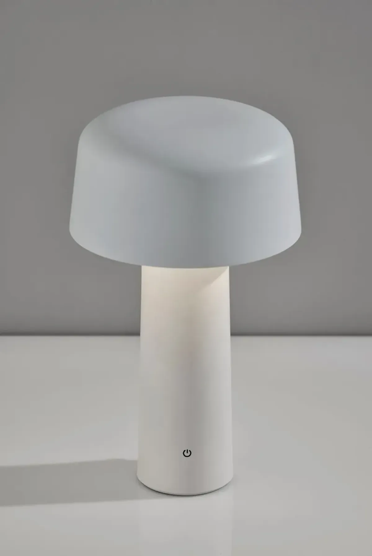 Lenny LED Cordless Table Lamp