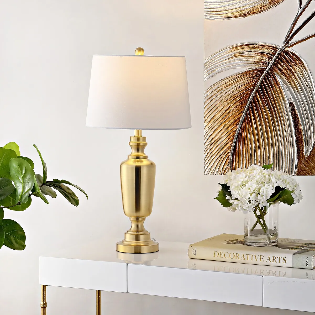 EZRA IRON TABLE LAMP 