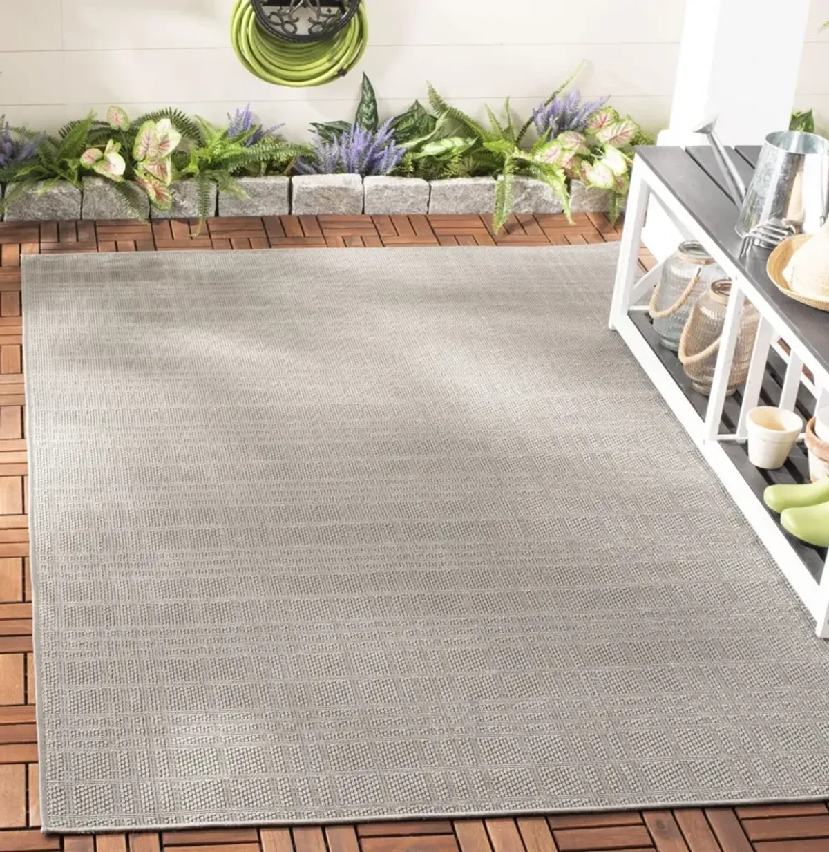 BERMUDA 802 Grey 2' X 4' Accent Rug