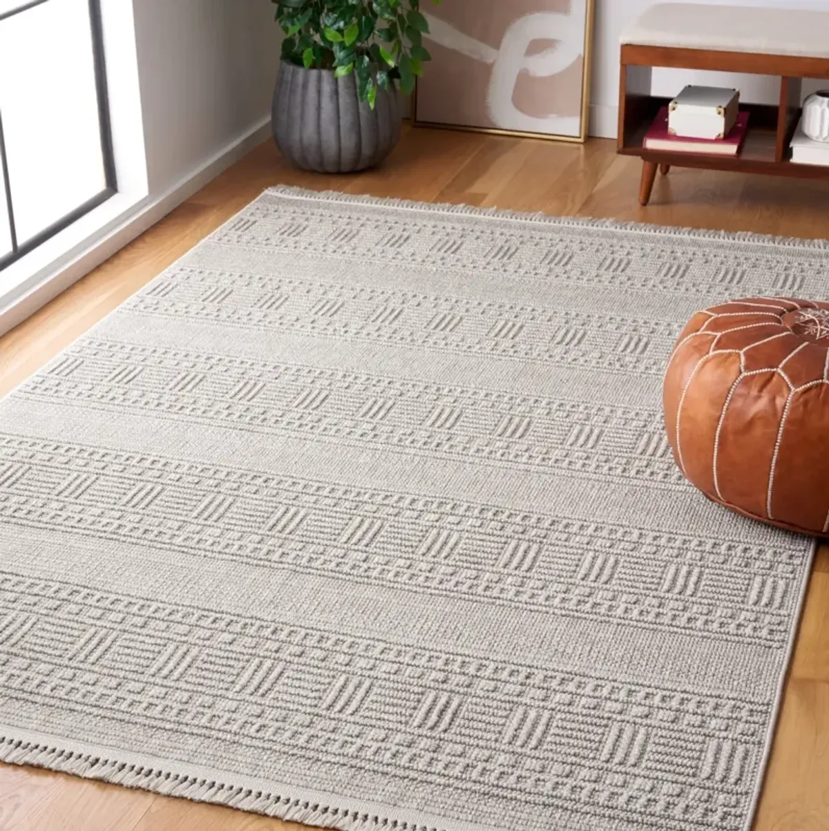 CAMDEN 652 GREY 5'-3' x 7'-6' Medium Rectangle Rug