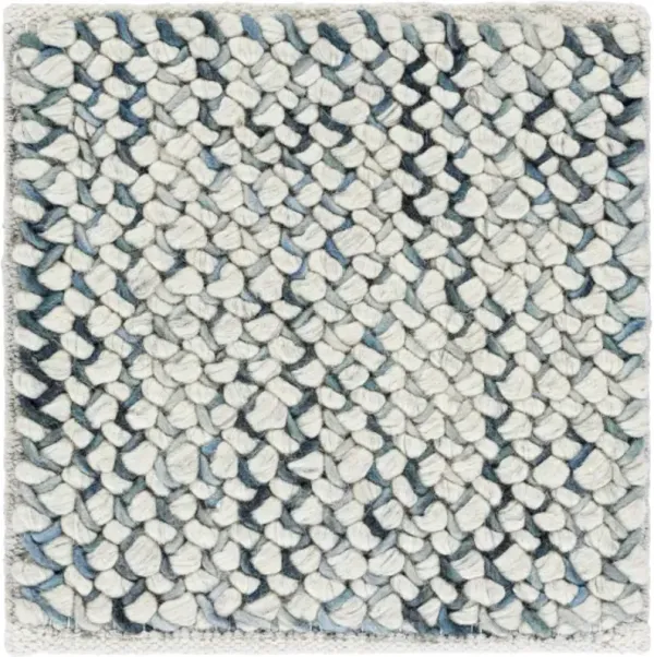Avera 2' x 3' Rug