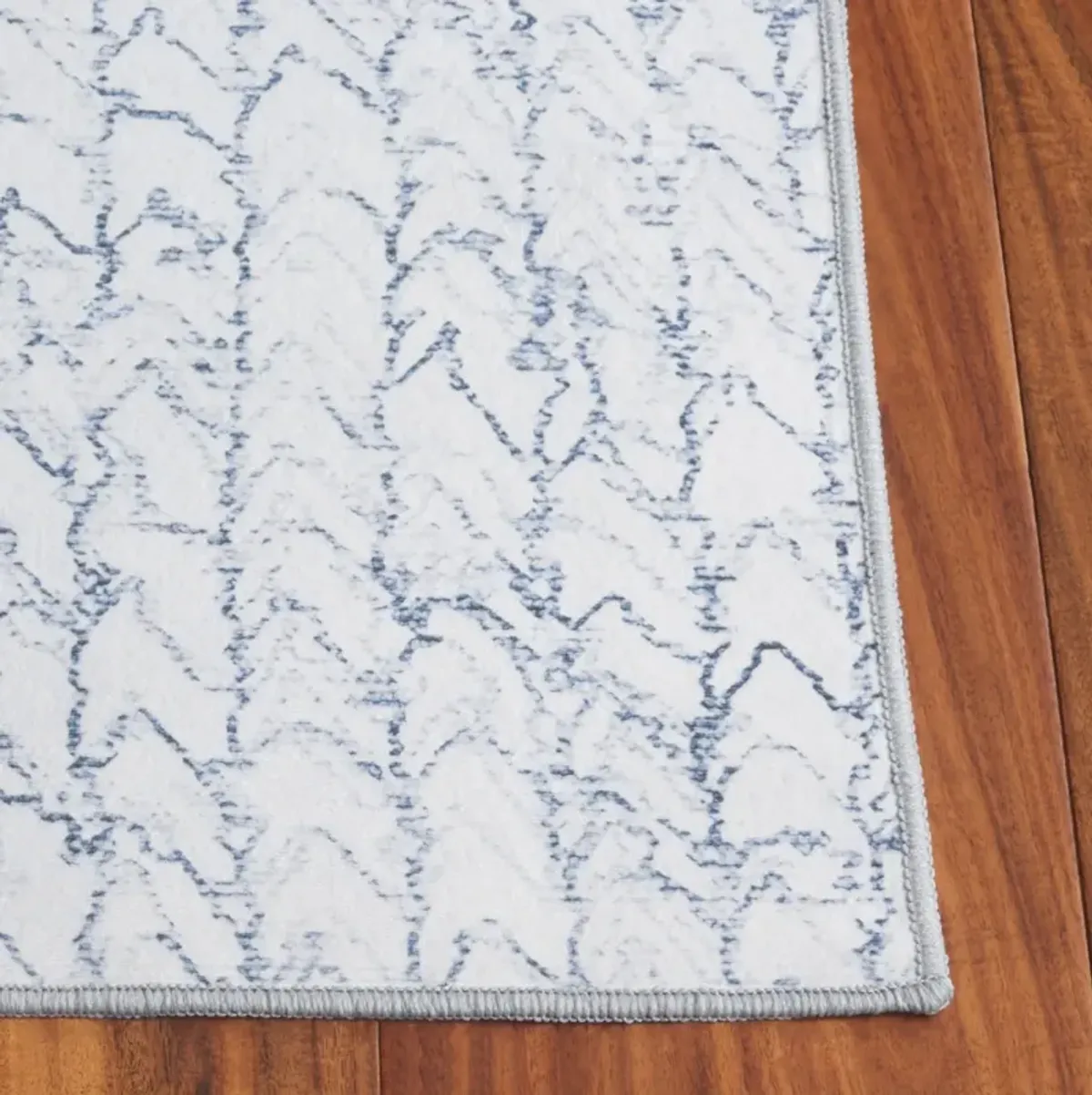 MALIBU 901 GREY  2'-6' x 8' Runner Rug