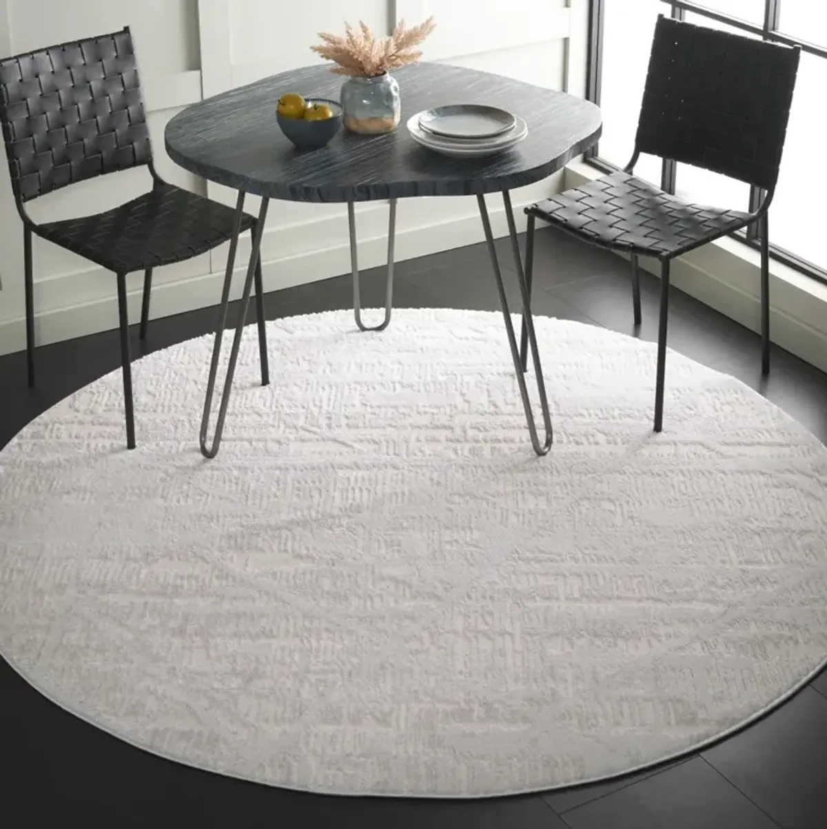 KINGSTON 104 IVORY  6'-7' x 6'-7' Round Round Rug