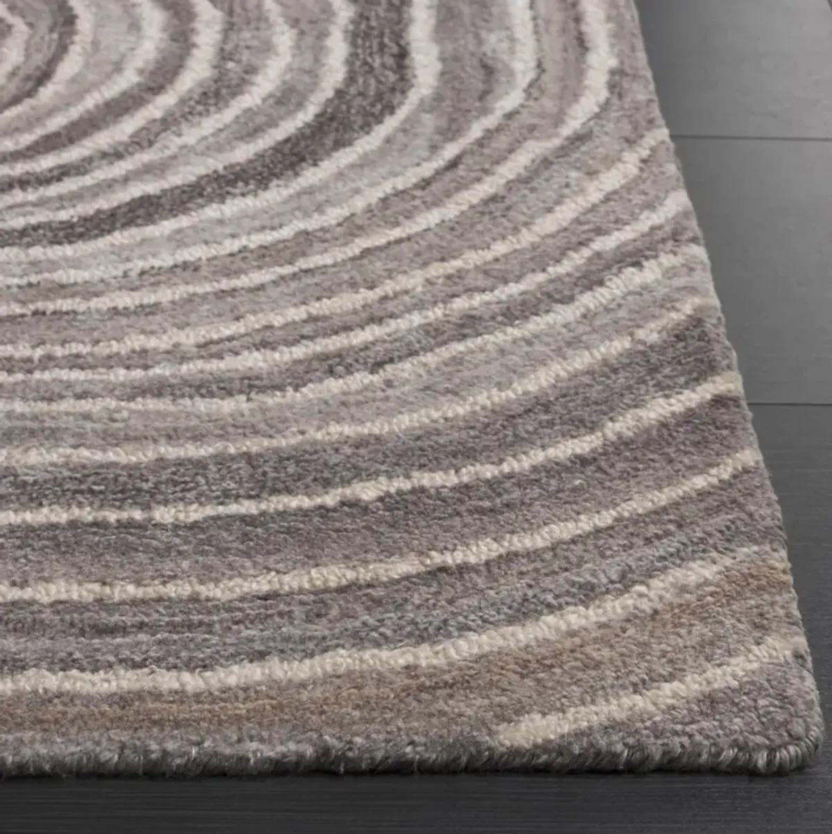 ABSTRACT 153 GREY  2'-3' x 8' Runner Rug