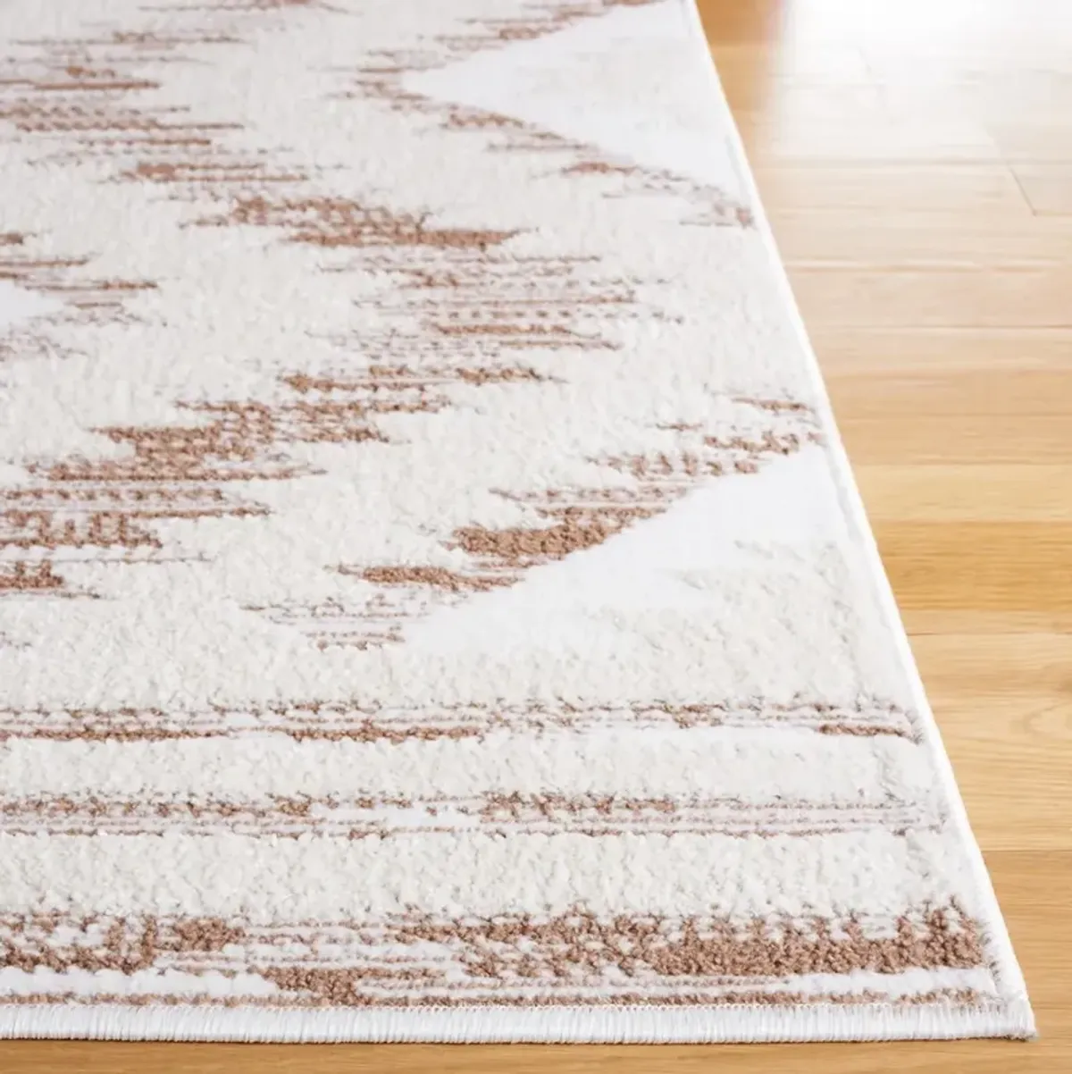 ALAMO 737 Beige 2'-2' X 8' Runner Rug