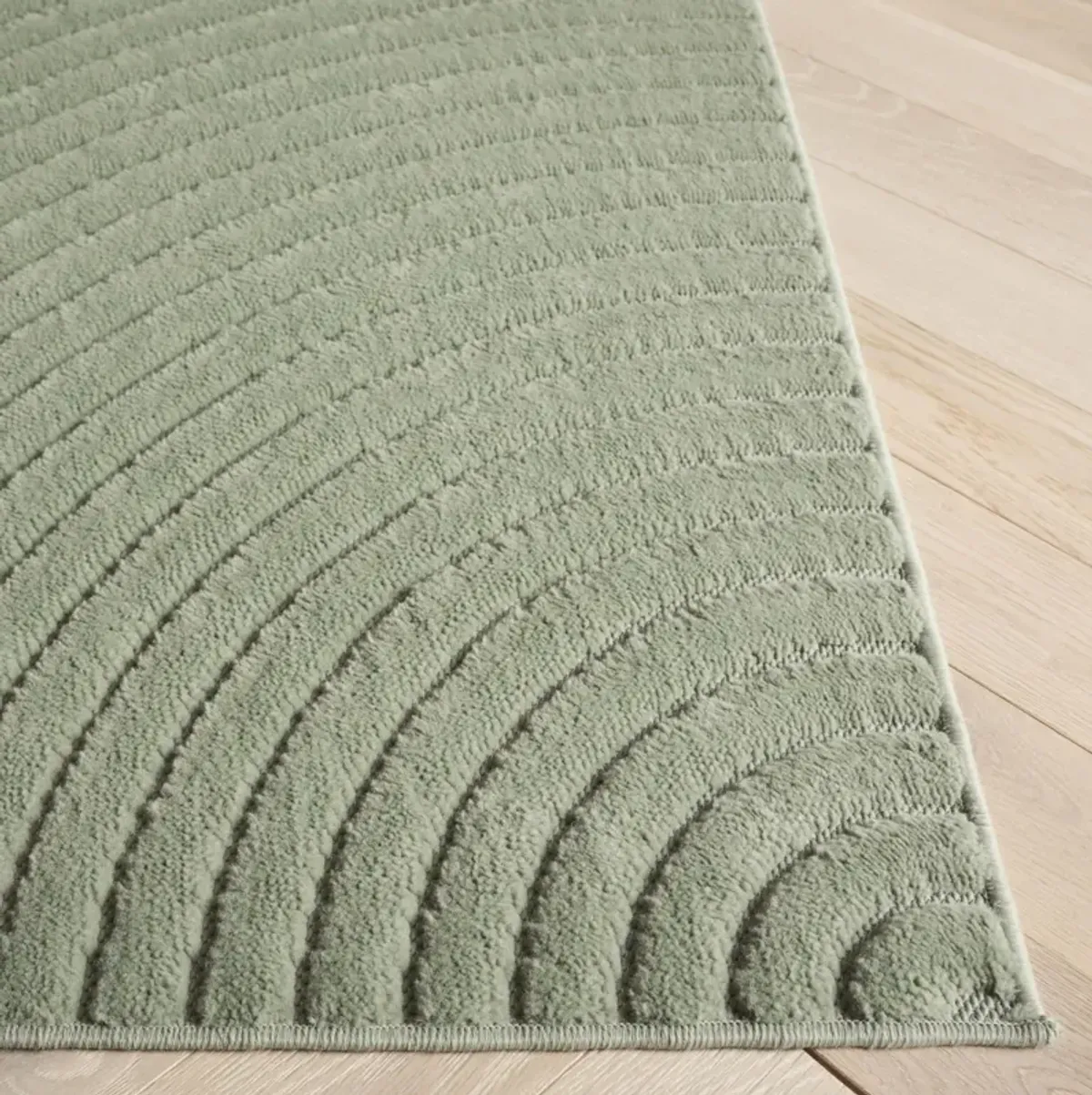 SELENA 664 GREEN 2'-2' x 8' Runner Rug