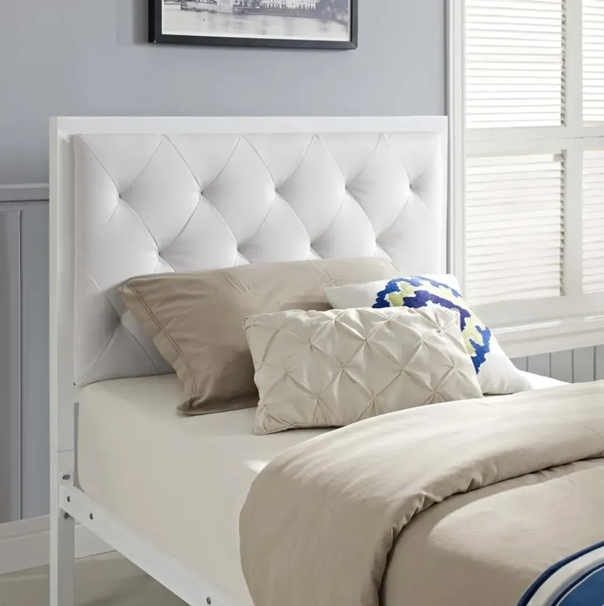 Mia Twin Vinyl Bed