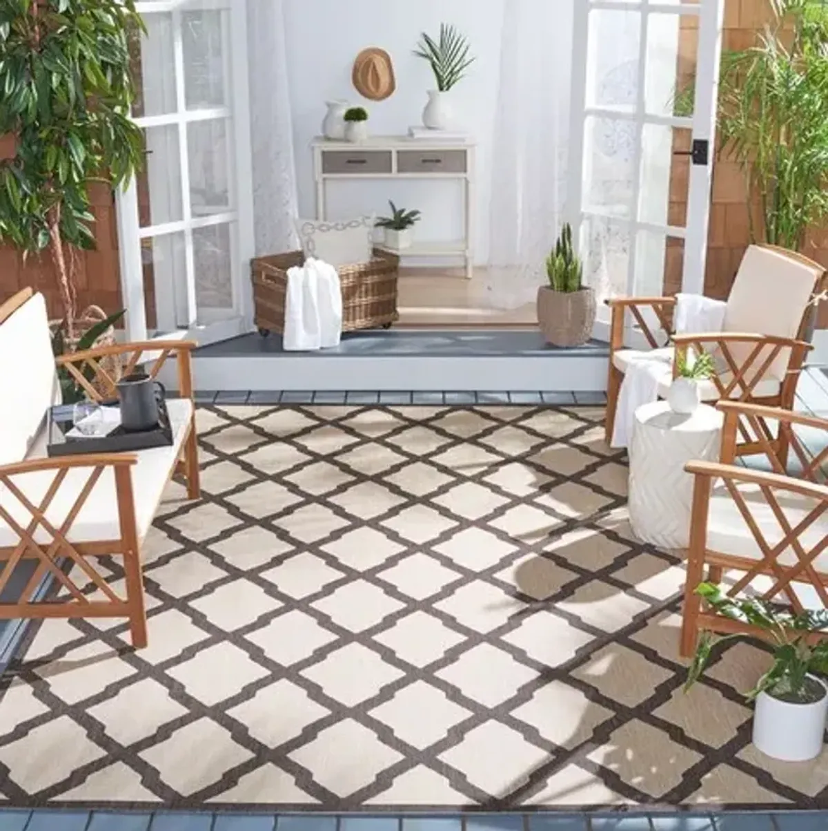BEACH HOUSE Collection BHS122U-5 Creme / Brown 5'-3" X 7'-6"