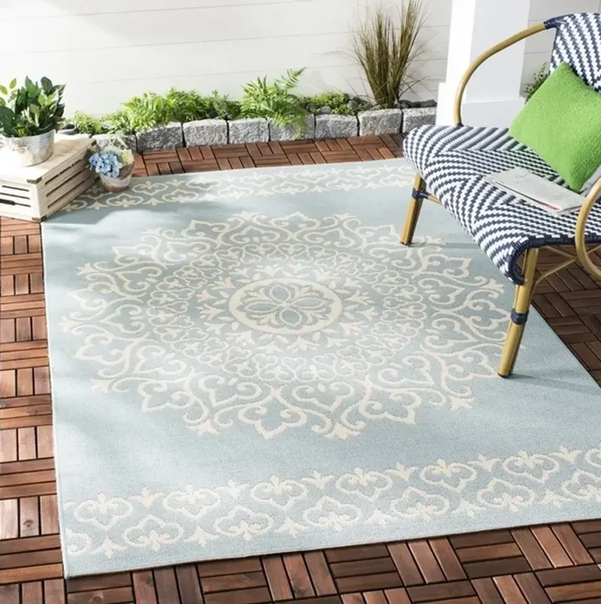 Safavieh BEACH HOUSE Collection BHS183L-9 Cream / Aqua 9' X 12'