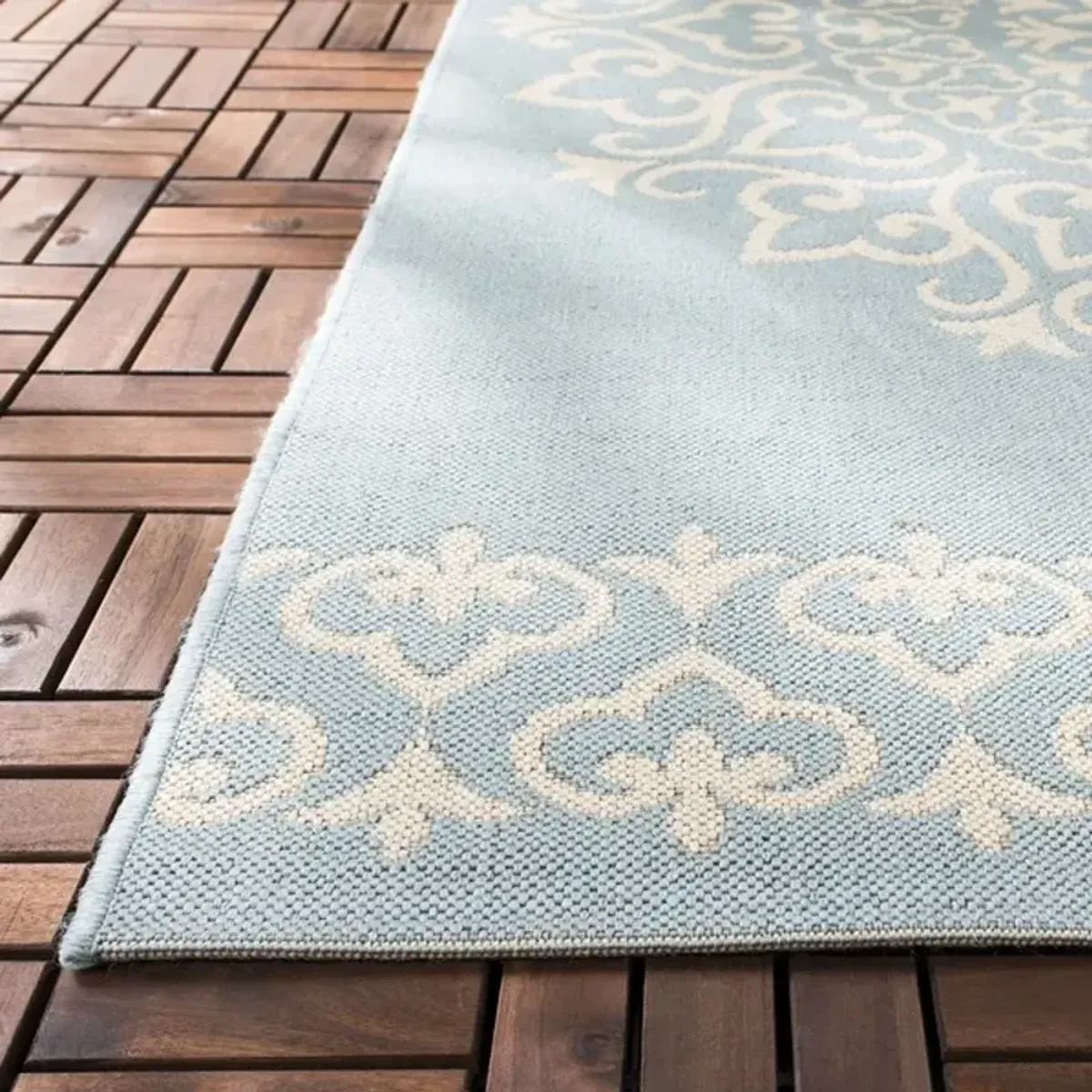 Safavieh BEACH HOUSE Collection BHS183L-9 Cream / Aqua 9' X 12'