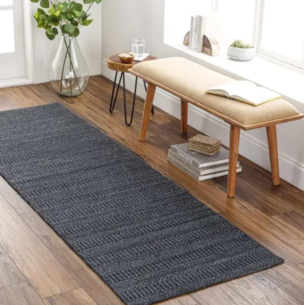 Hickory HCK-2300 2'6" x 8' Rug