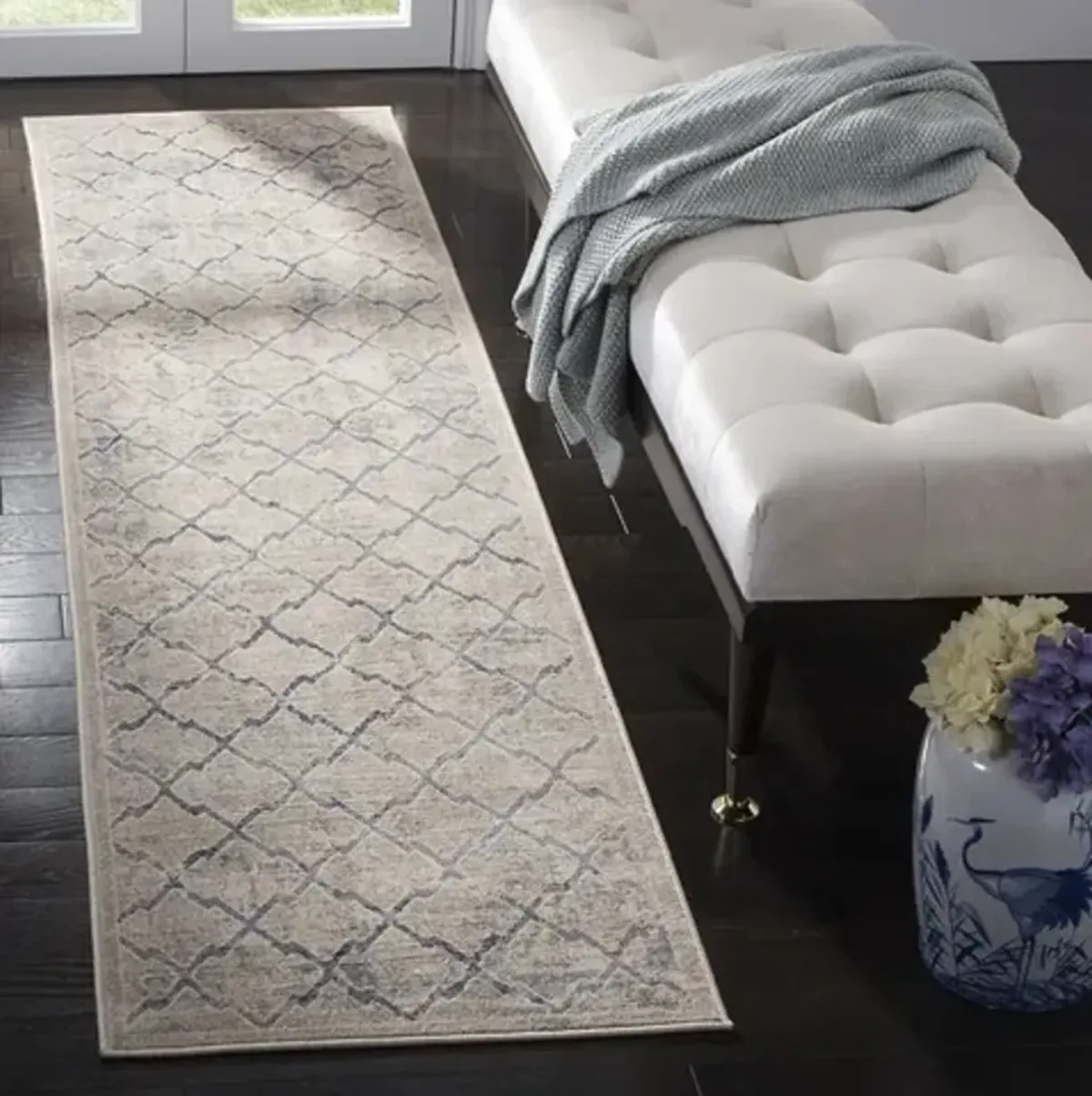 Brentwood 809 Light Grey / Blue 2' X 4' Accent Powerloomed Rug