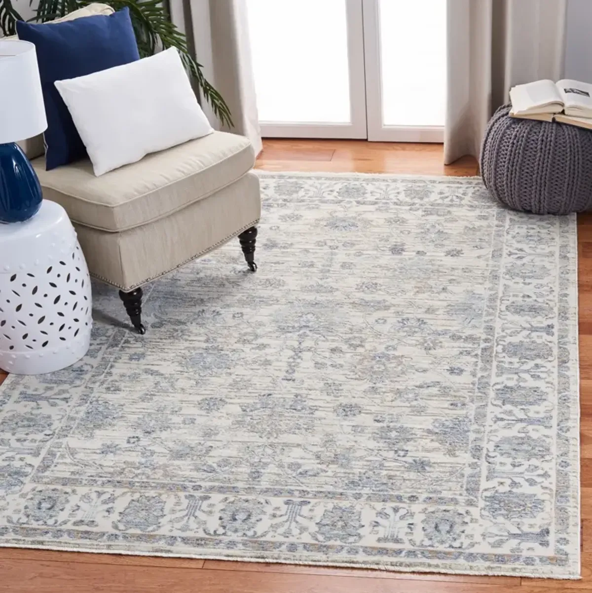 MOON DUST 645 IVORY  2'-6' x 4' Accent Rug