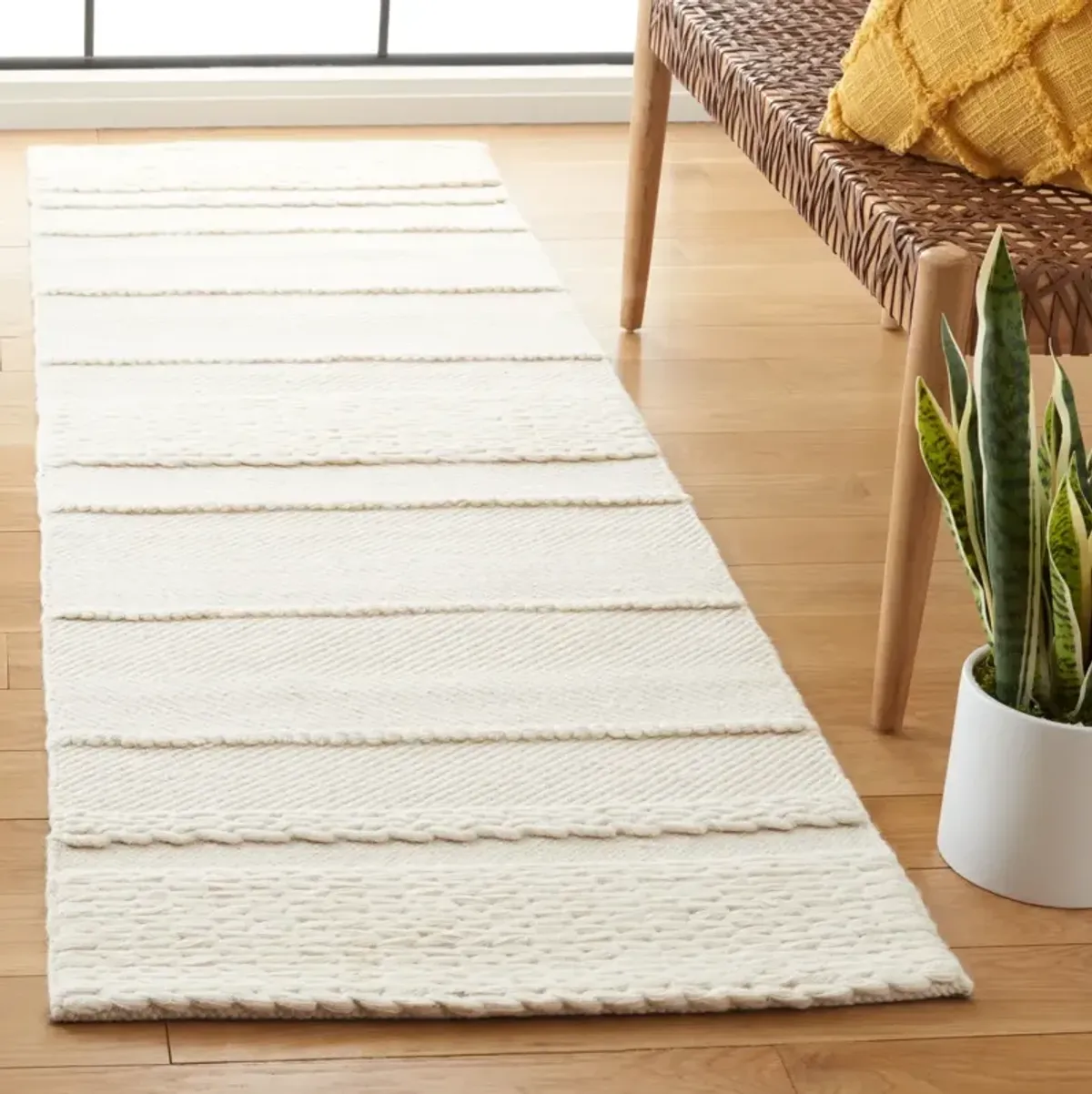 NAT215 NATURAL 2'-3' x 20' Runner Rug