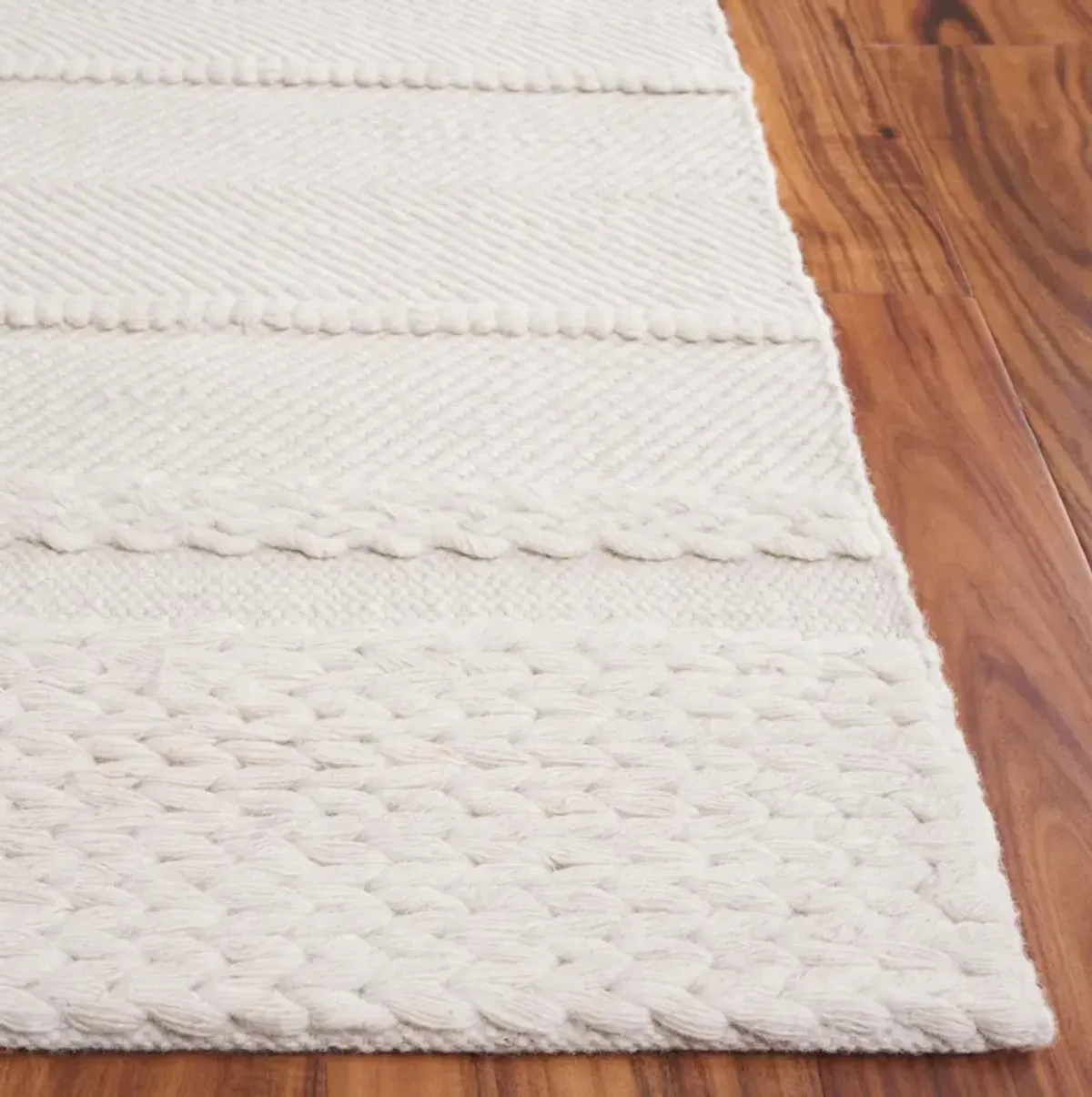 NAT215 NATURAL 2'-3' x 20' Runner Rug