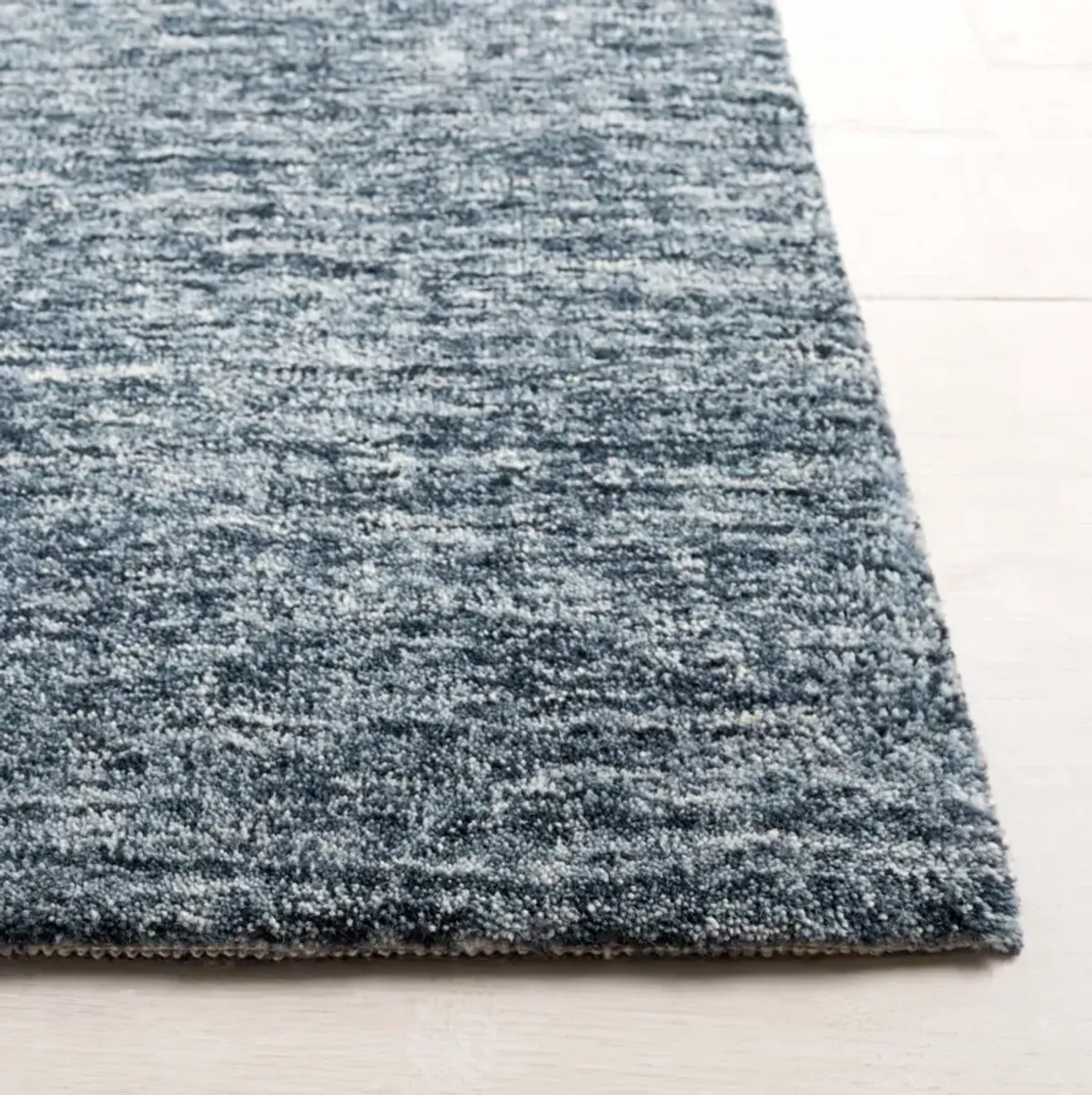 HIMALAYA 593 NAVY  2'-3' x 8' Runner Rug