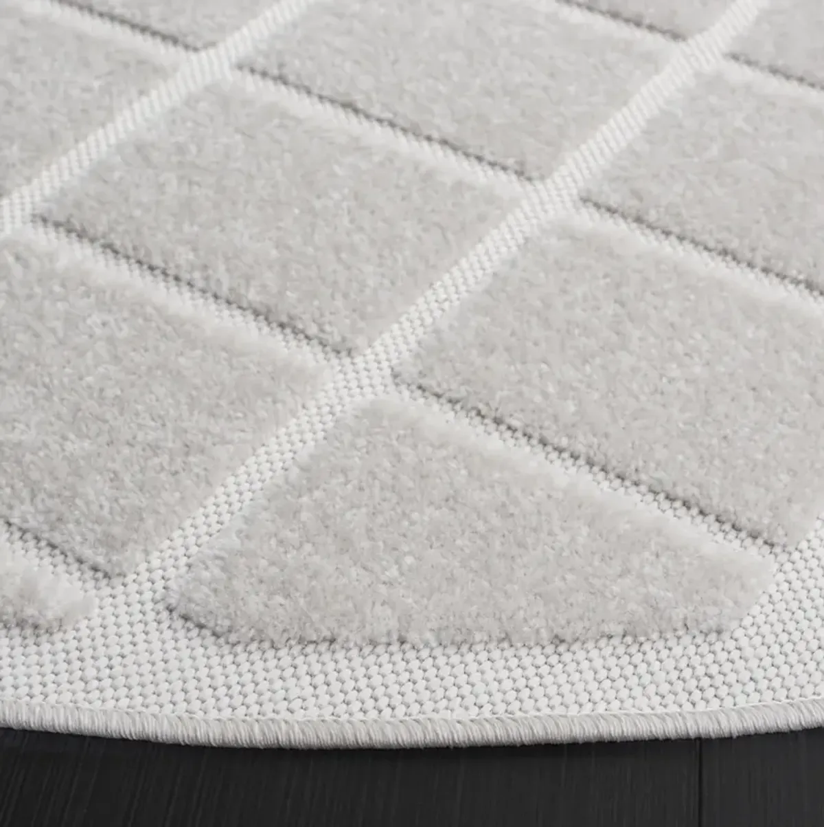 STELLA 114 IVORY 6'-7' x 6'-7' Round Round Rug