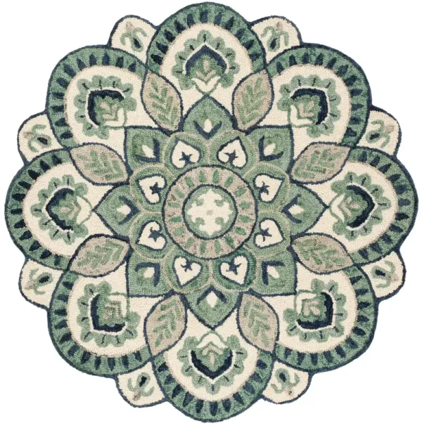 NOVELTY Hand Tufted 11' x 11' Round area rug