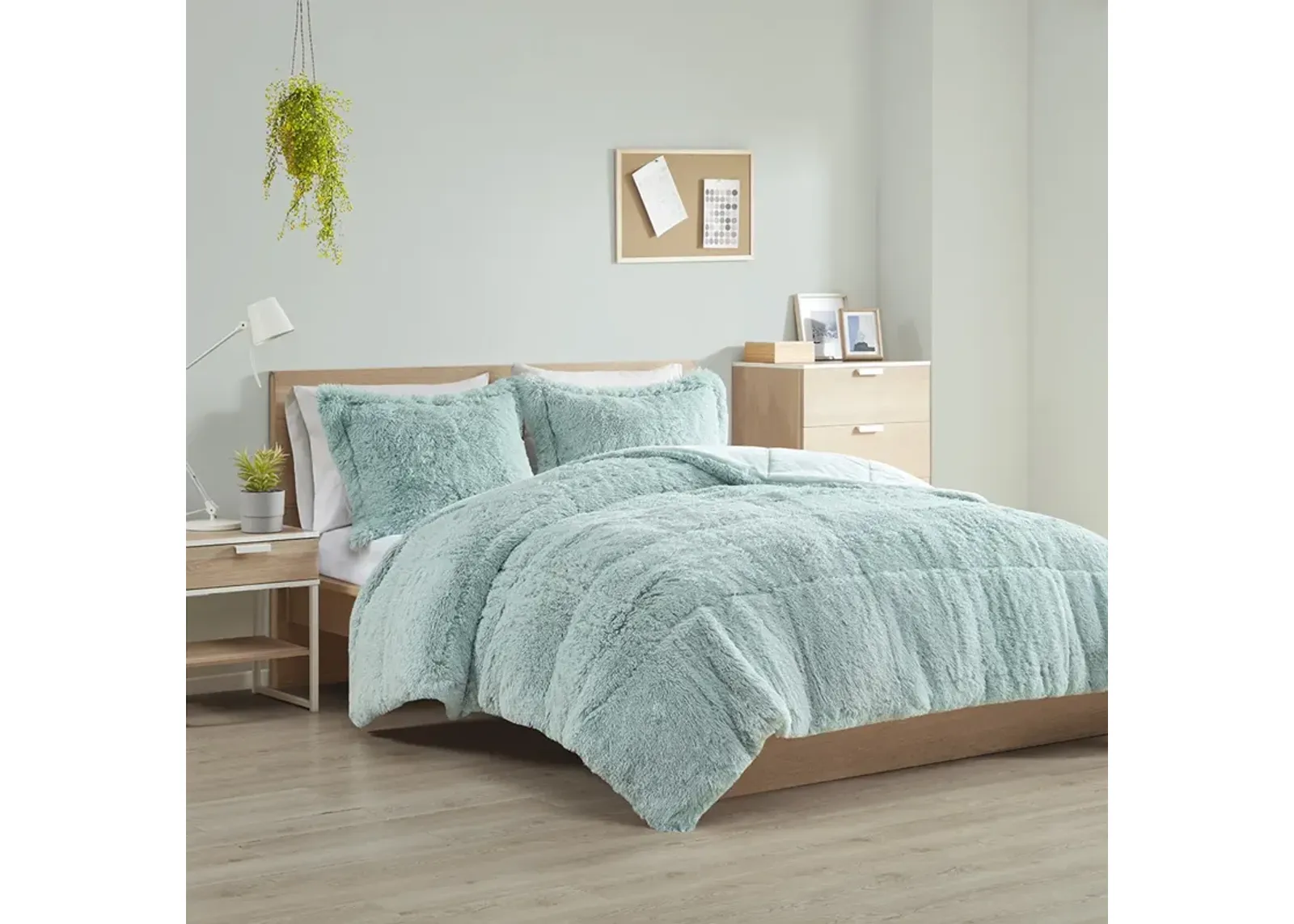 Intelligent Design Malea Aqua Shaggy Long Fur Comforter Mini Set