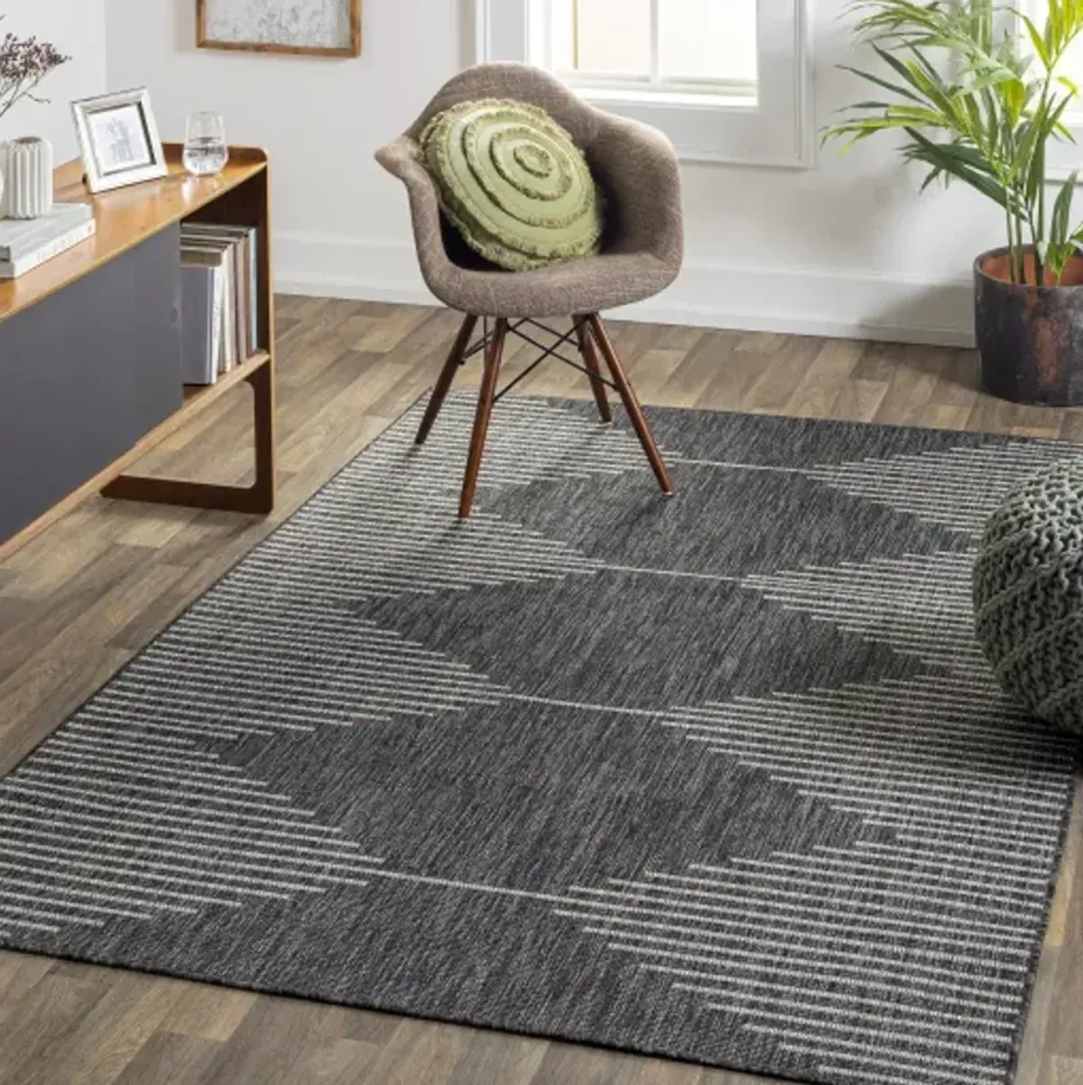 Eagean EAG-2348 2'7" x 10' Rug