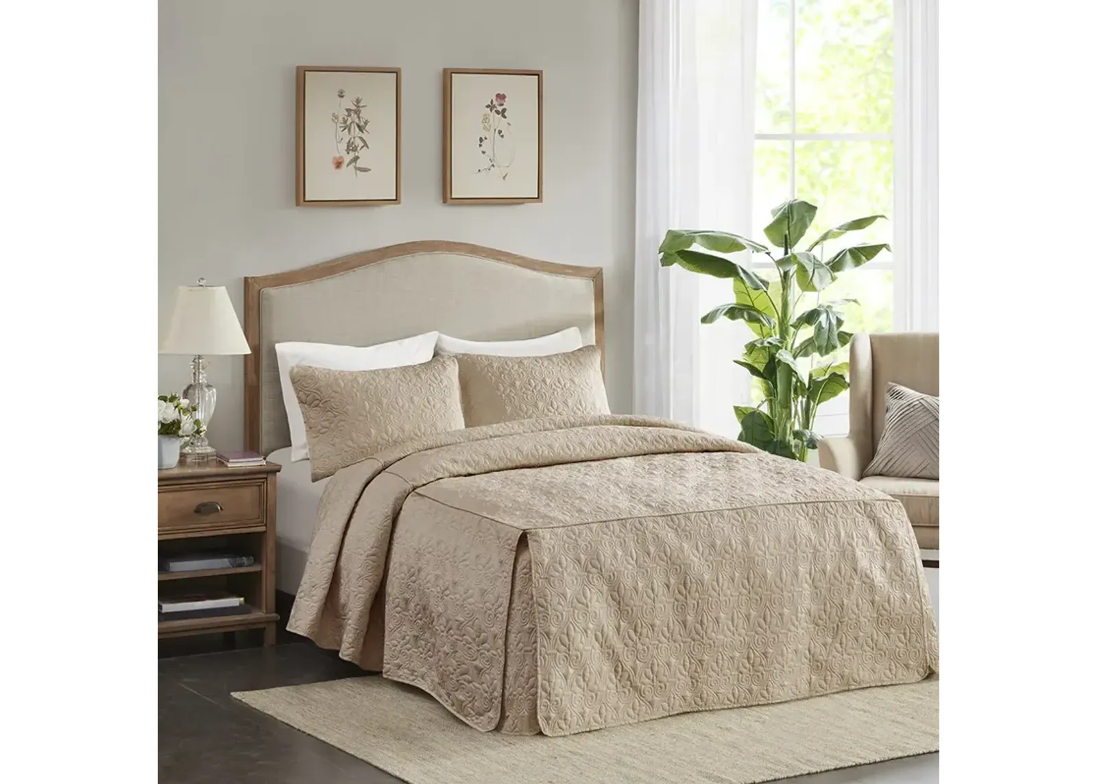 Madison Park Quebec Khaki 3 Piece Split Corner Pleated Quilted Bedspread