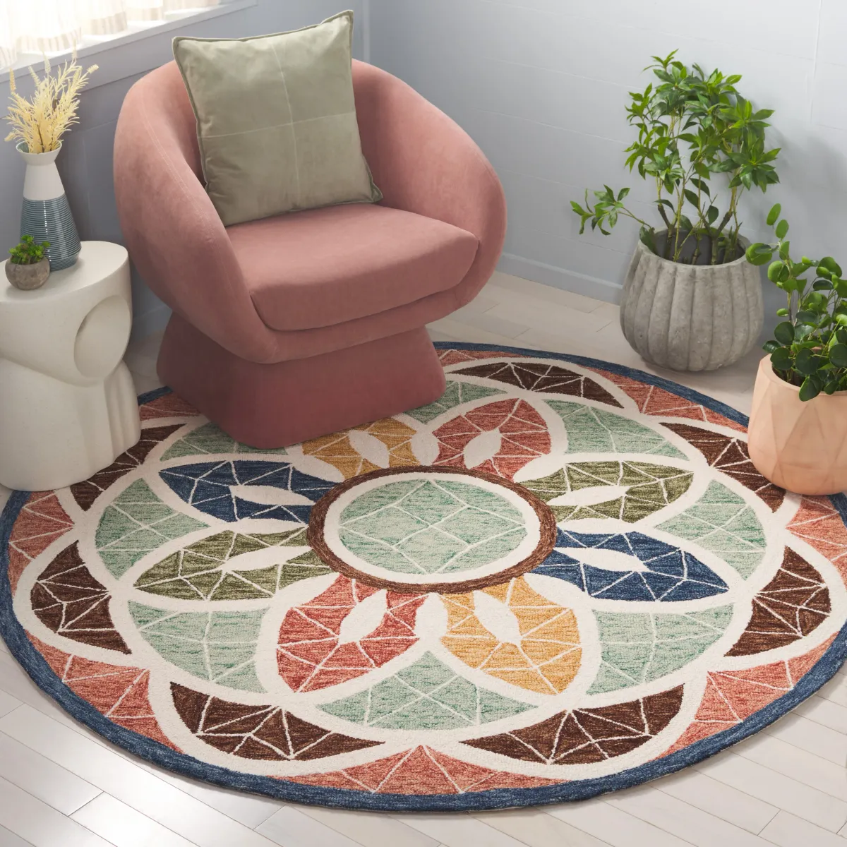 NOVELTY Hand Tufted 6' x 6' Round area rug