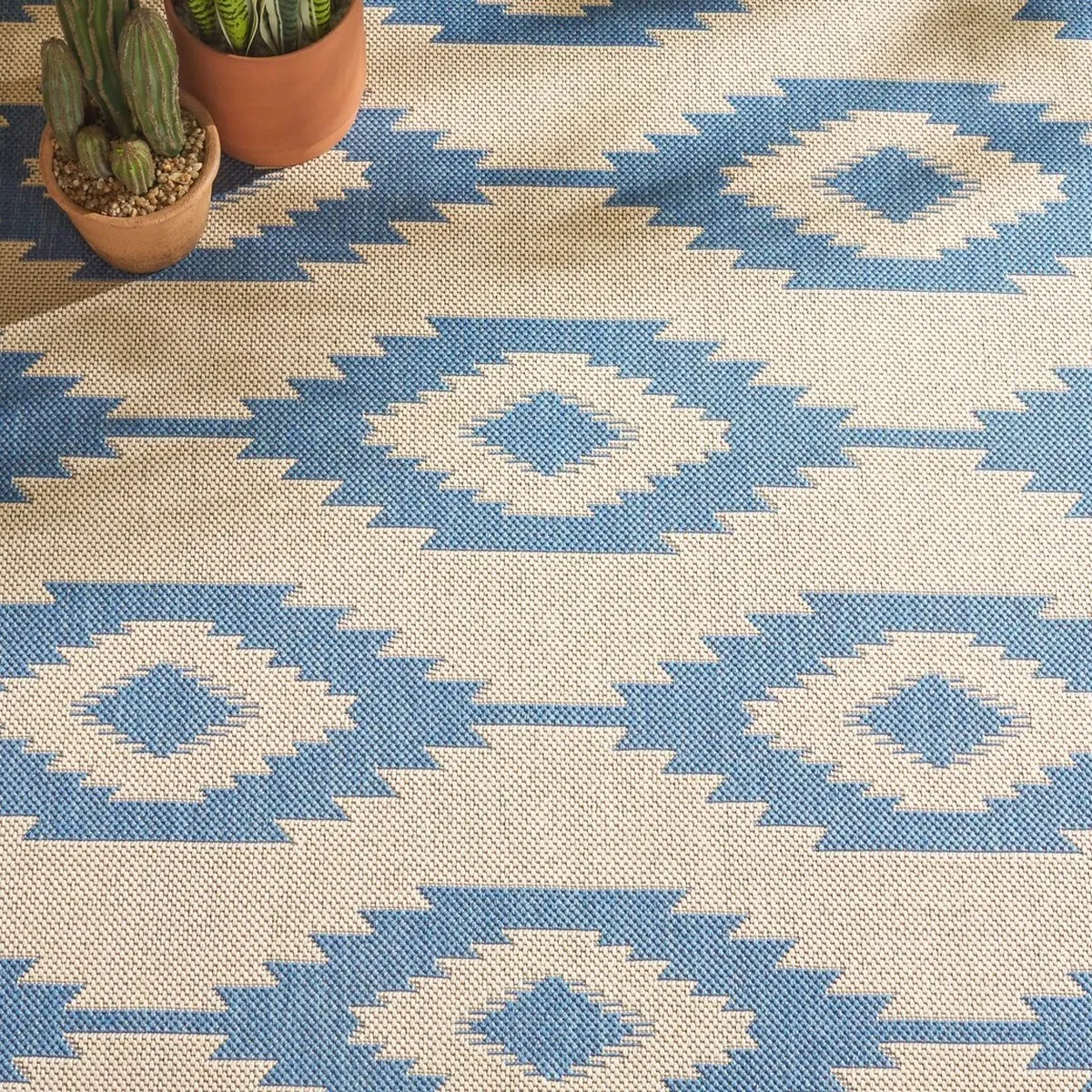 BEACH HOUSE 171 Blue 2'-2' X 6' Runner Rug