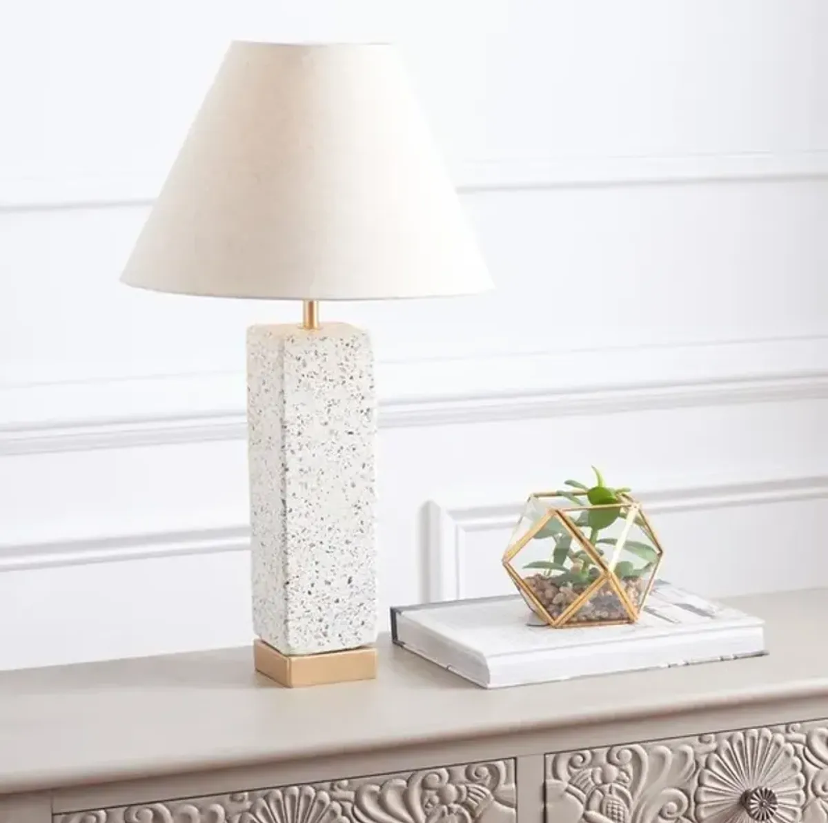 Jannise Table Lamp