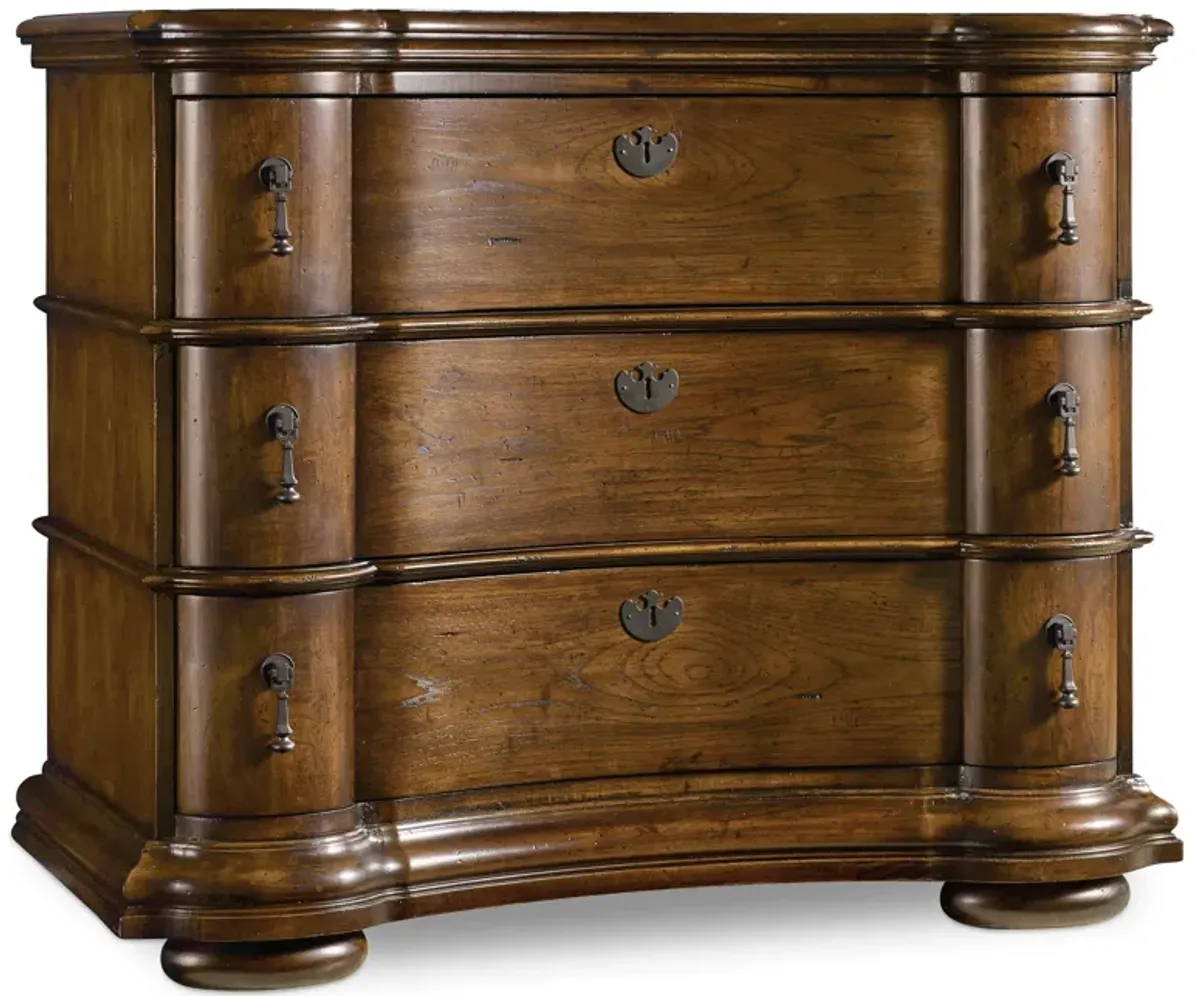 Archivist Bachelors Chest