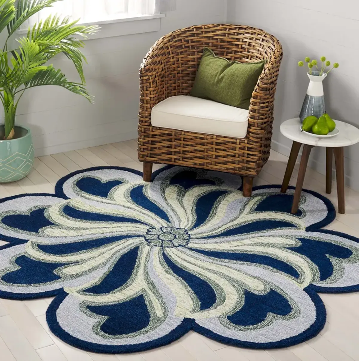 NOVELTY Hand Tufted 6' x 6' Round area rug