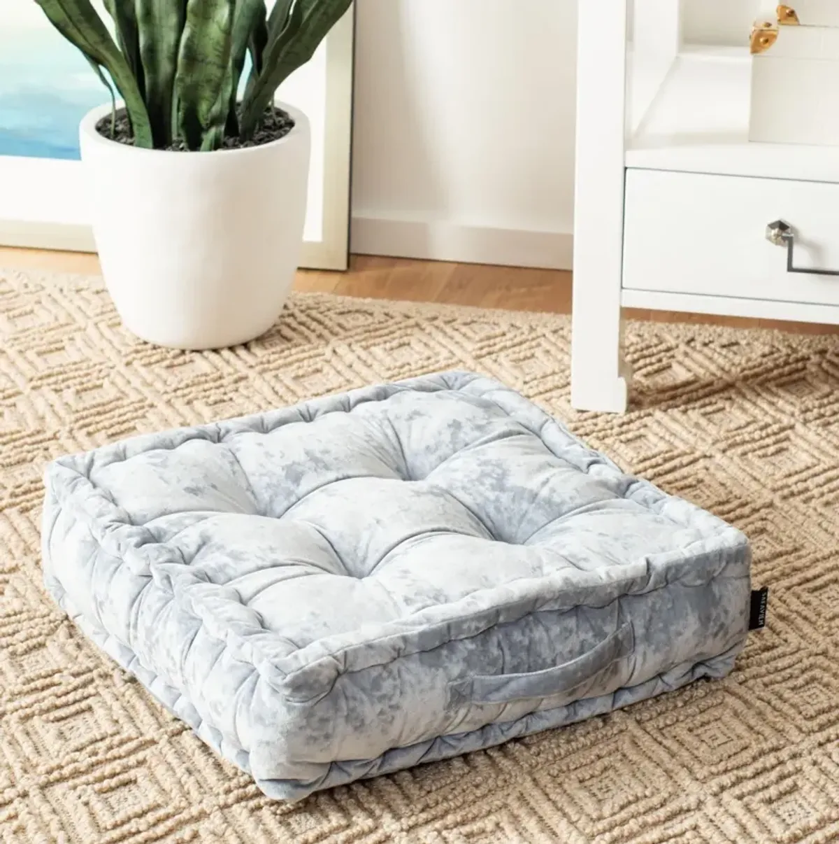 BELIA FLOOR PILLOW