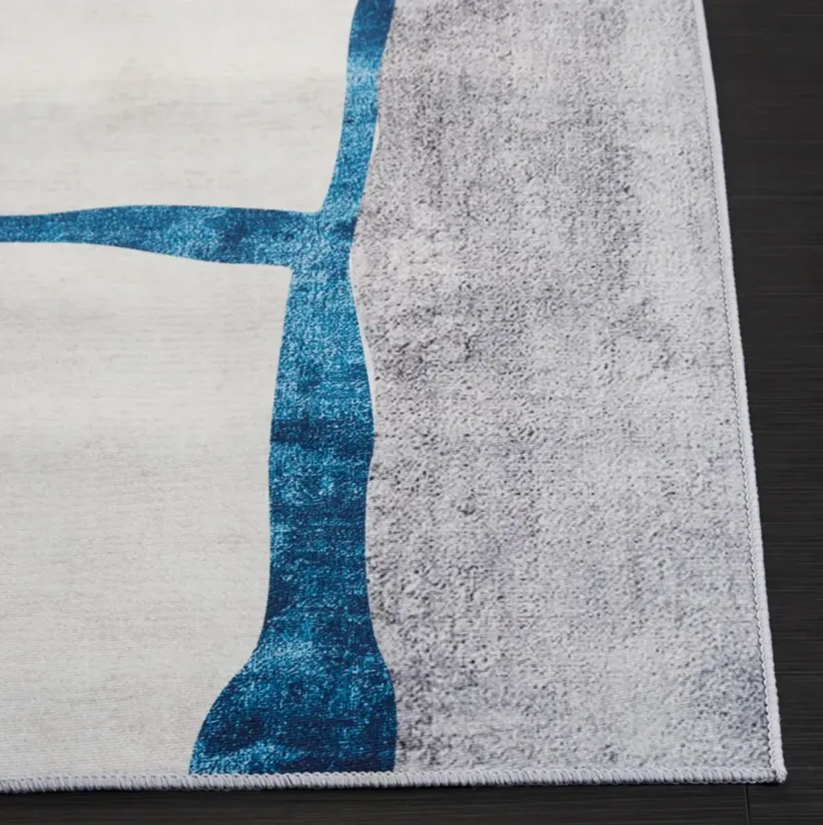 TACOMA 820 M/W S/R GREY  2'-6' x 6' Runner Rug