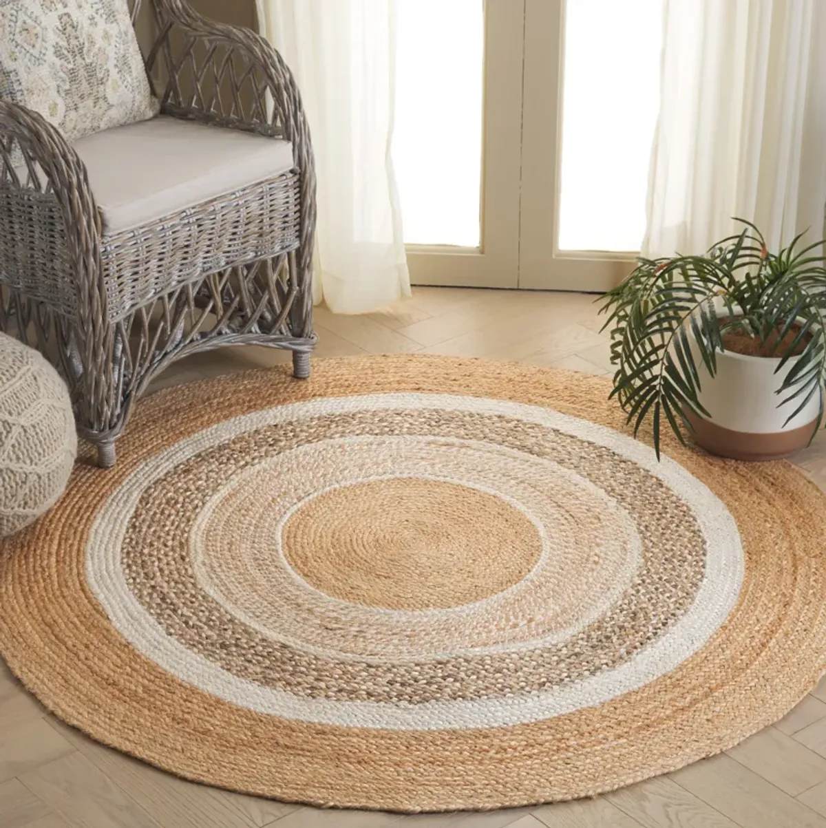 NATURAL FIBER Hand Woven 4' x 4' Round area rug
