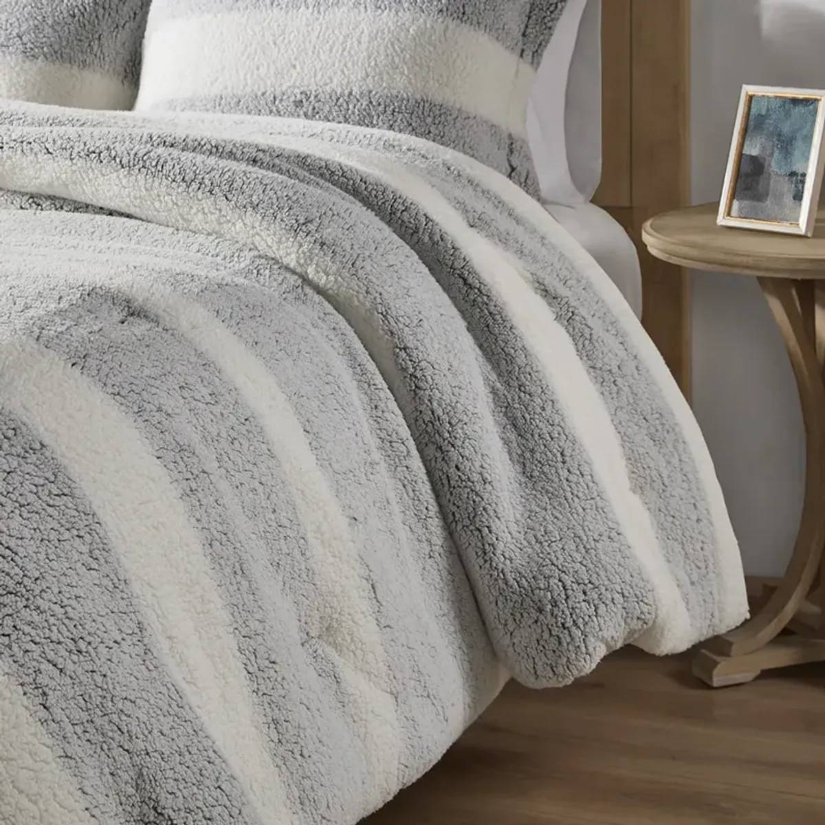 Hollis Sherpa Comforter Set