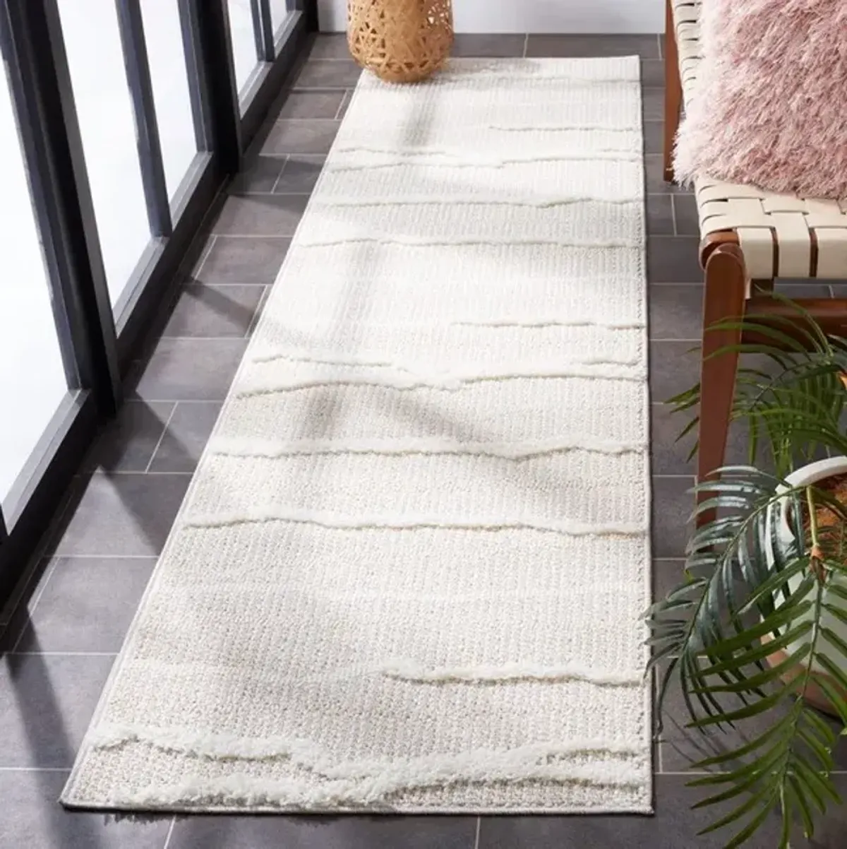 TRENDS 112 Beige 2'-2' X 9' Runner Rug